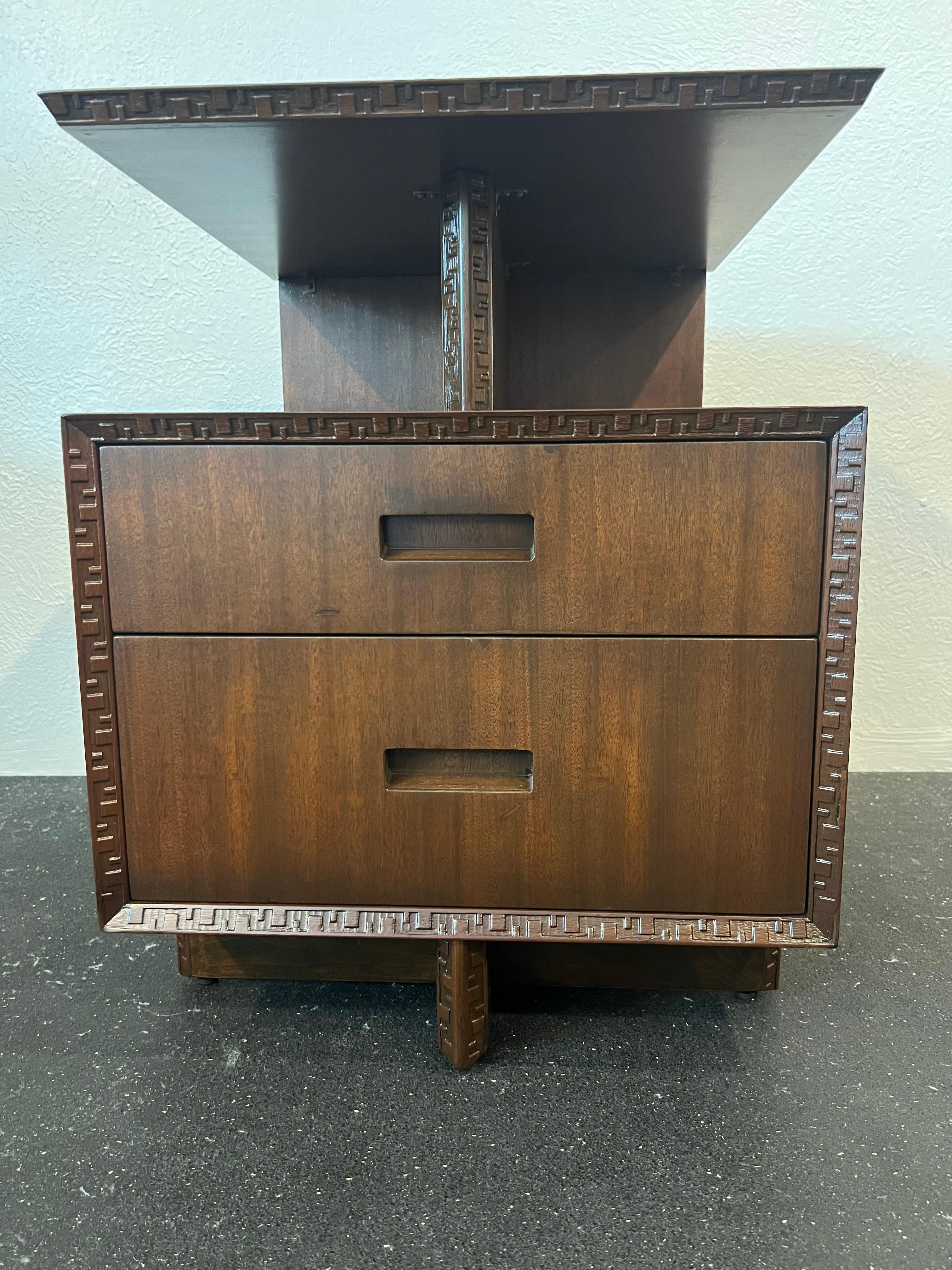 Frank Lloyd Wright for Heritage Henredon “Taliesin” Side Table For Sale 3