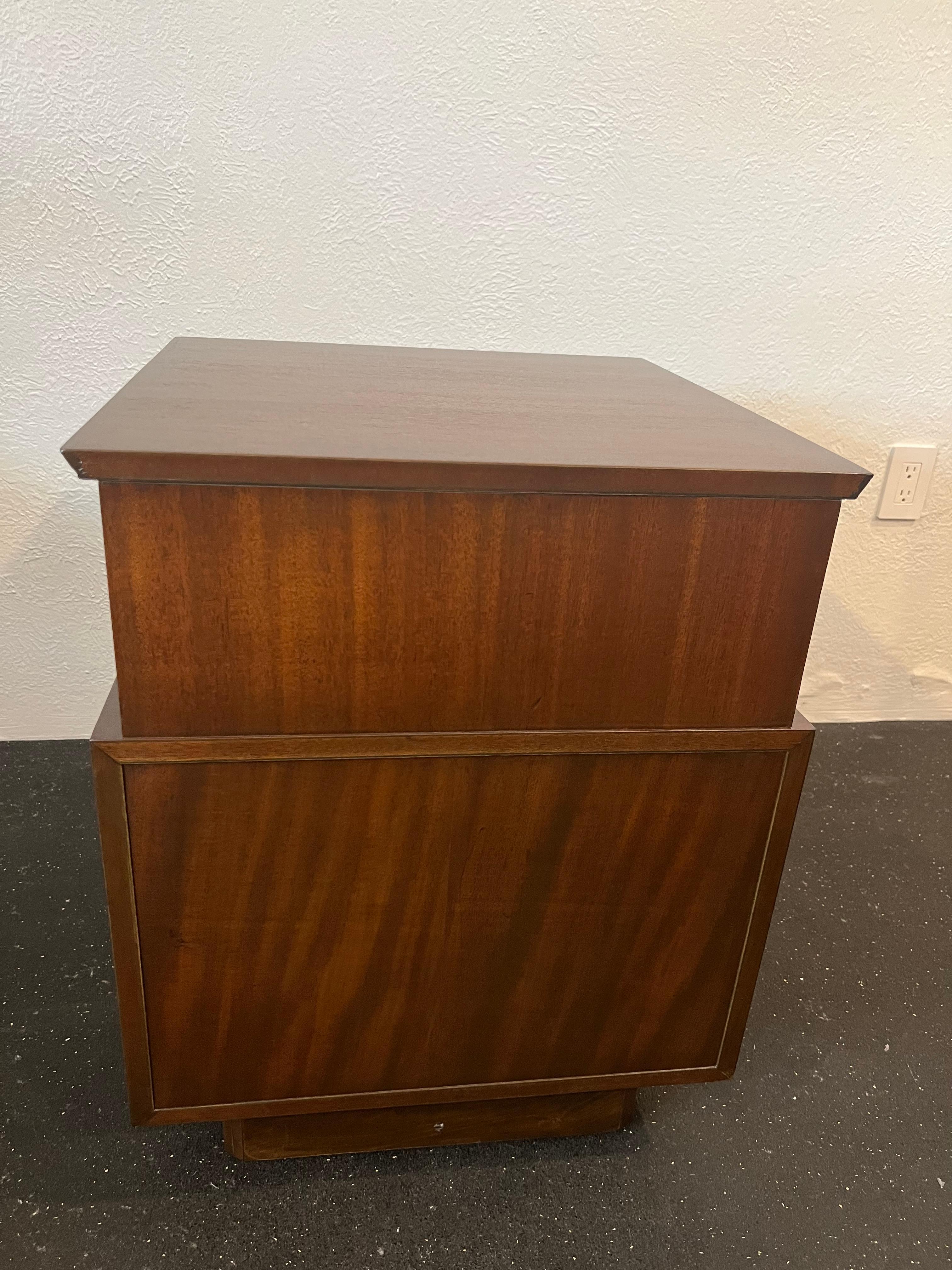 Frank Lloyd Wright for Heritage Henredon “Taliesin” Side Table 1