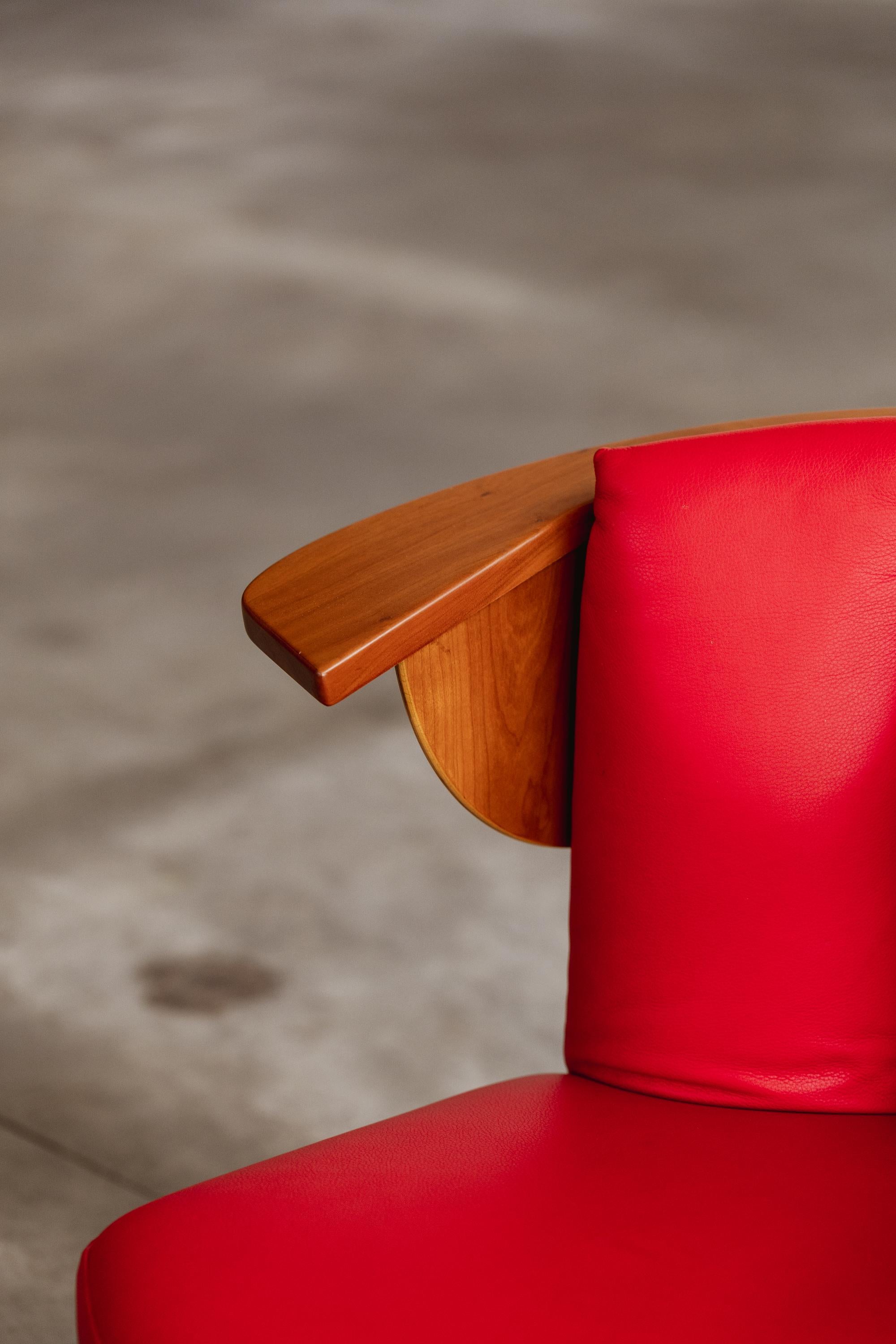 Frank Lloyd Wright Friedman Lounge-Sessel für Cassina, rotes Leder, 1956 (Holz) im Angebot