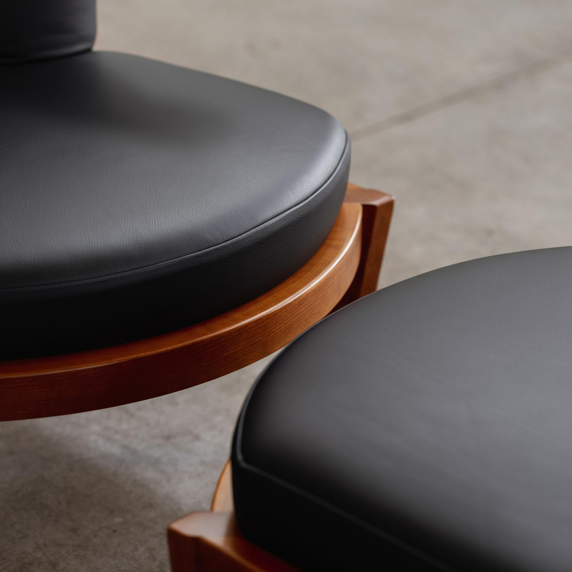 Frank Lloyd Wright “Friedman” Lounge Set for Cassina, Black Leather, 1956 Excellent état - En vente à Lonigo, Veneto
