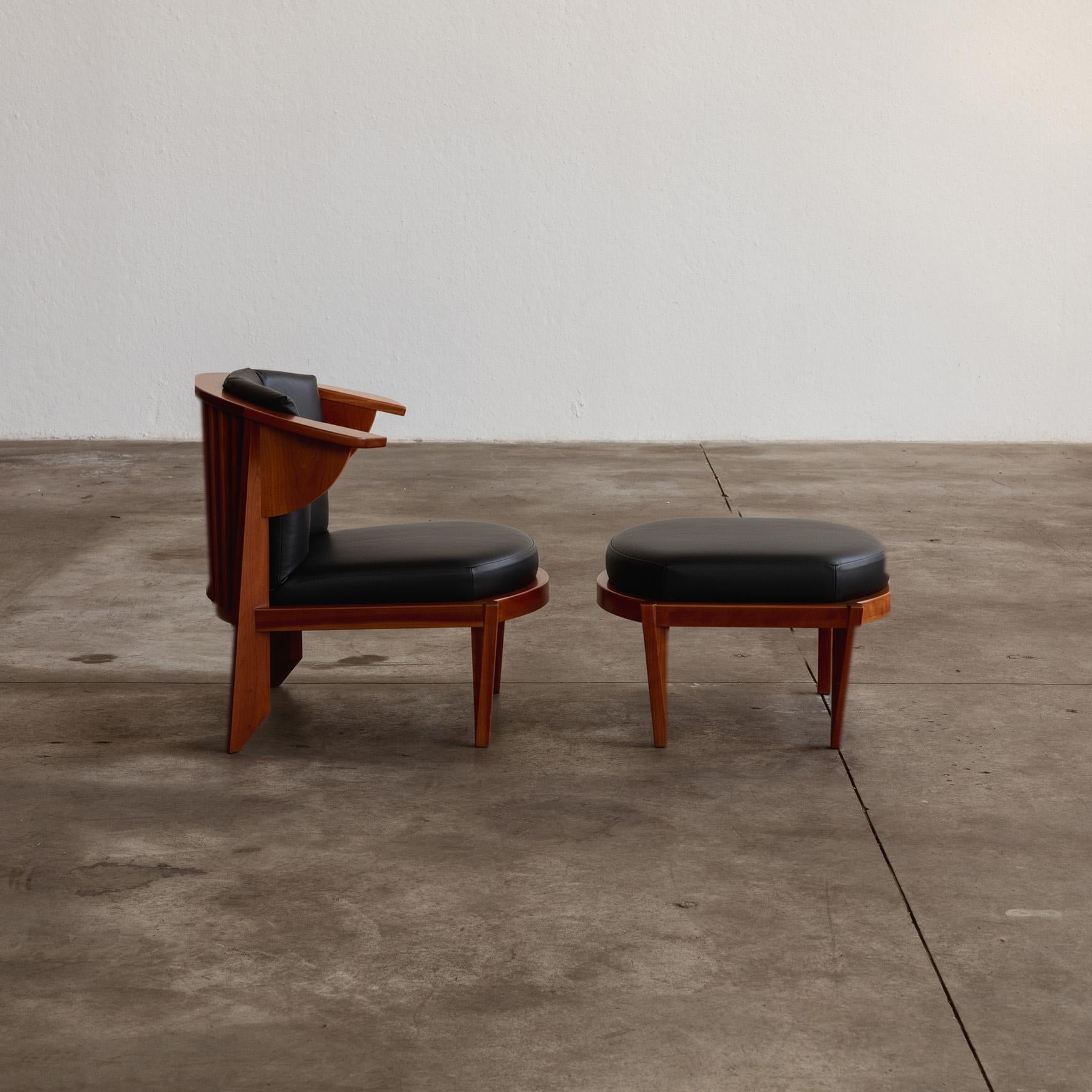 Frank Lloyd Wright “Friedman” Lounge Set for Cassina, Black Leather, 1956 en vente 2