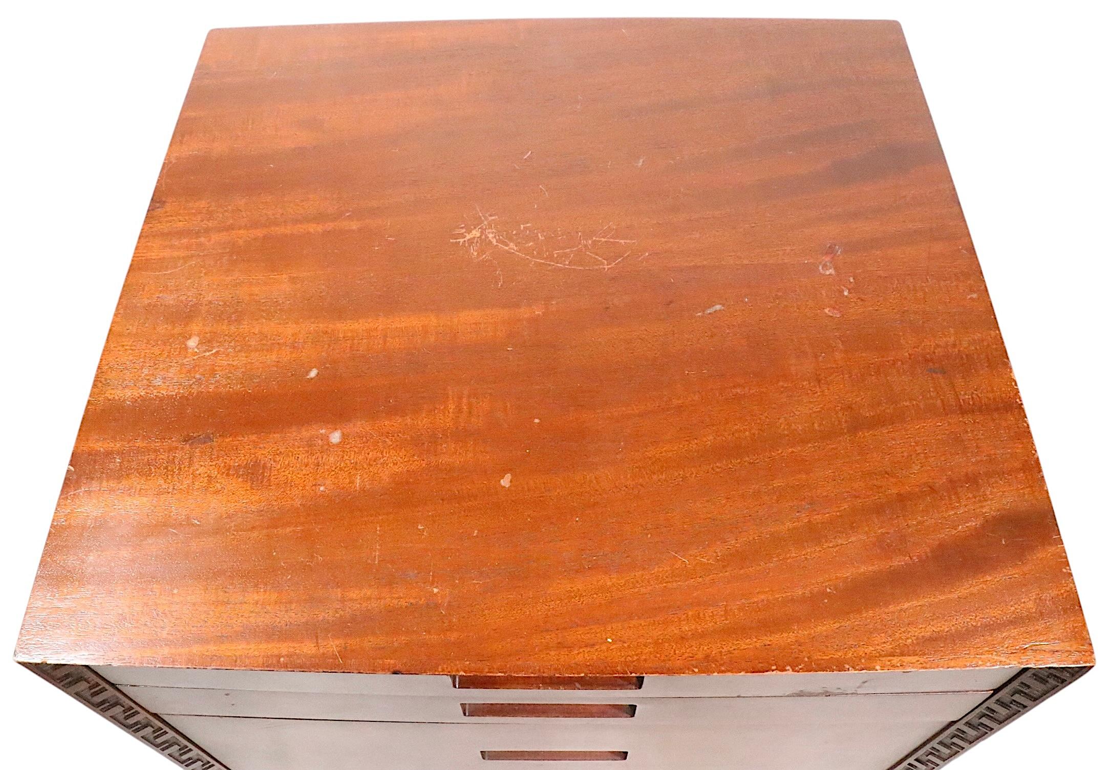 Frank Lloyd Wright Heritage Henredon  Taliesin Four Drawer Dresser  Nightstand For Sale 9
