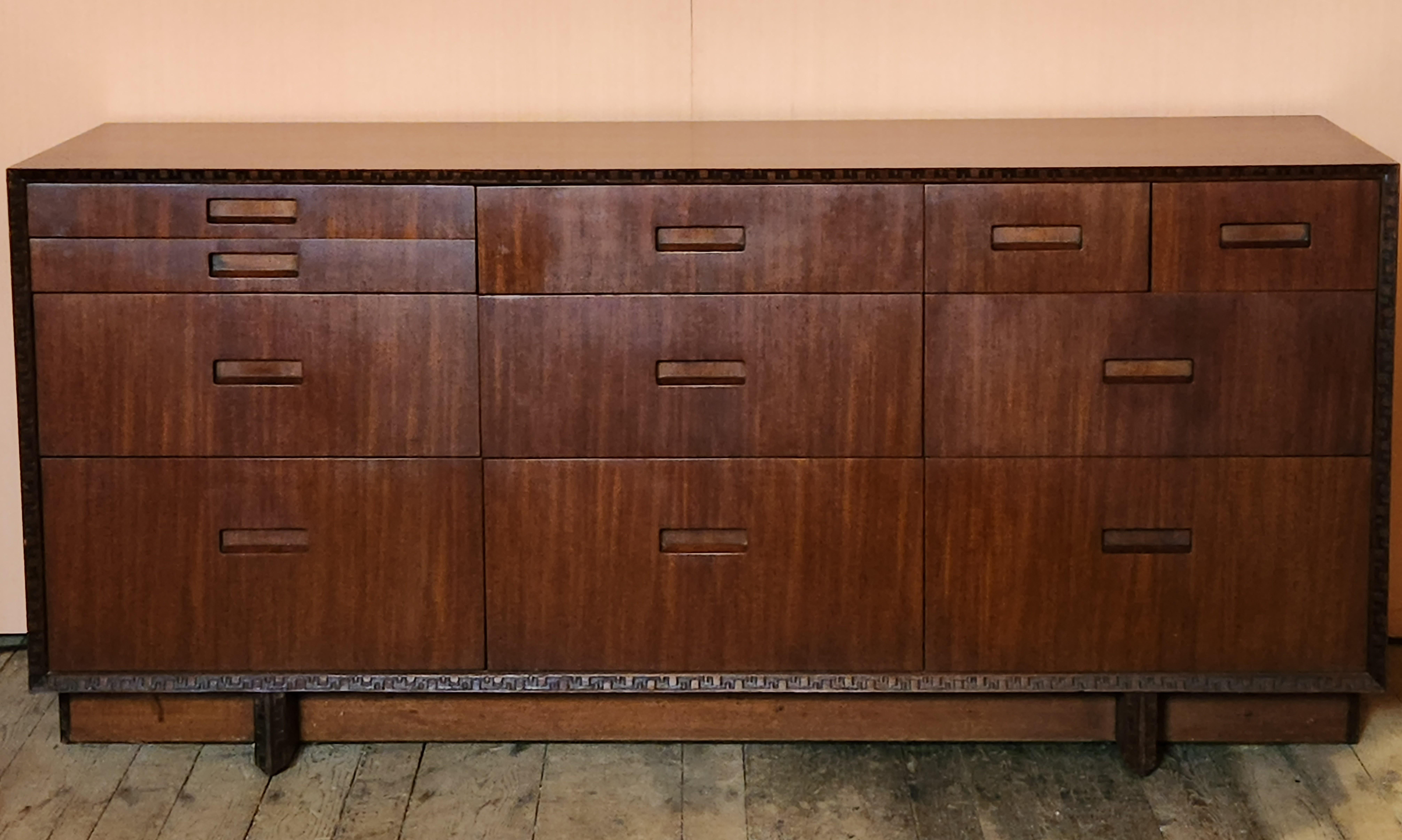 Frank Lloyd Wright Commode en acajou Buffet Taliesin Heritage Henredon 1955 en vente 3