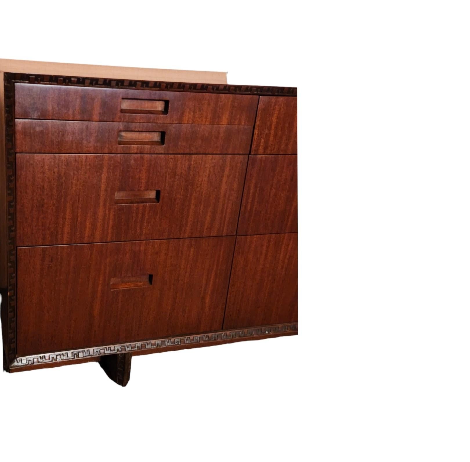 Carved Frank Lloyd Wright Mahogany Dresser Sideboard Taliesin Heritage Henredon 1955 For Sale