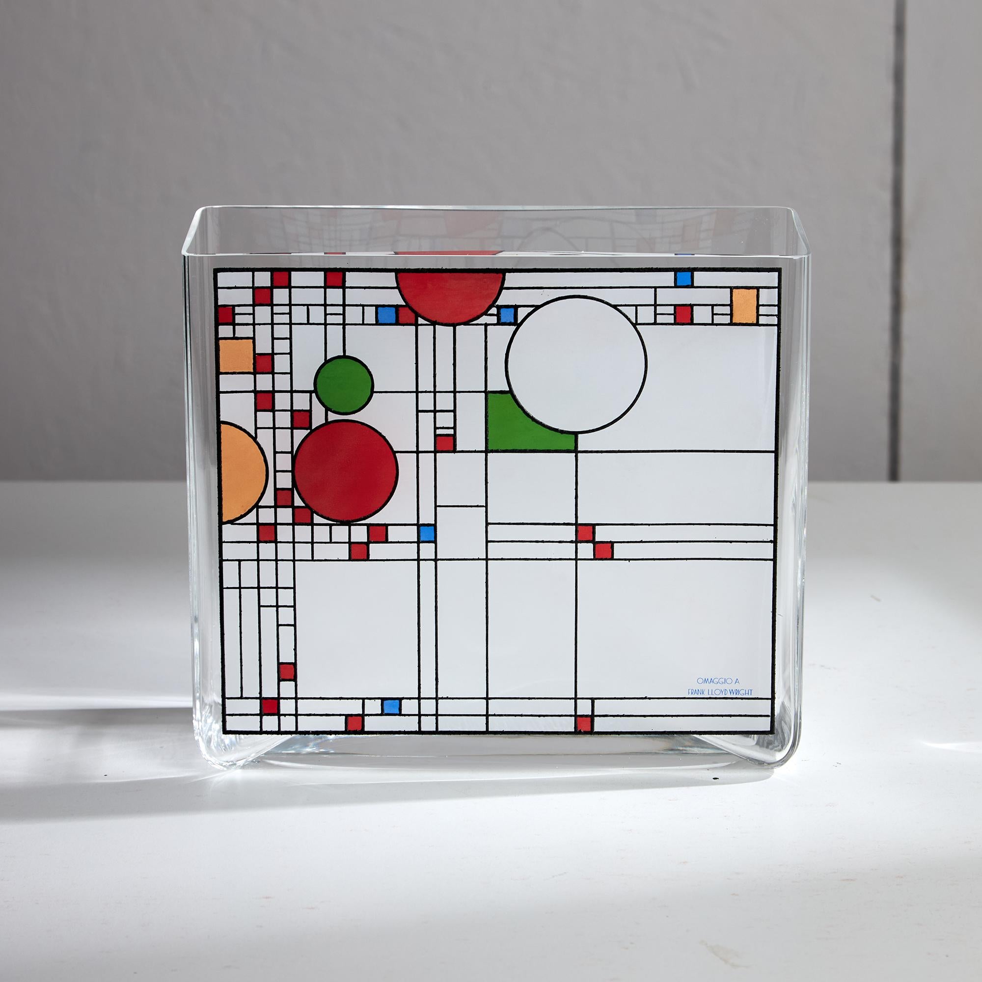Italiano Vaso Omaggio Frank Lloyd Wright Riverside, di Egizia in vendita