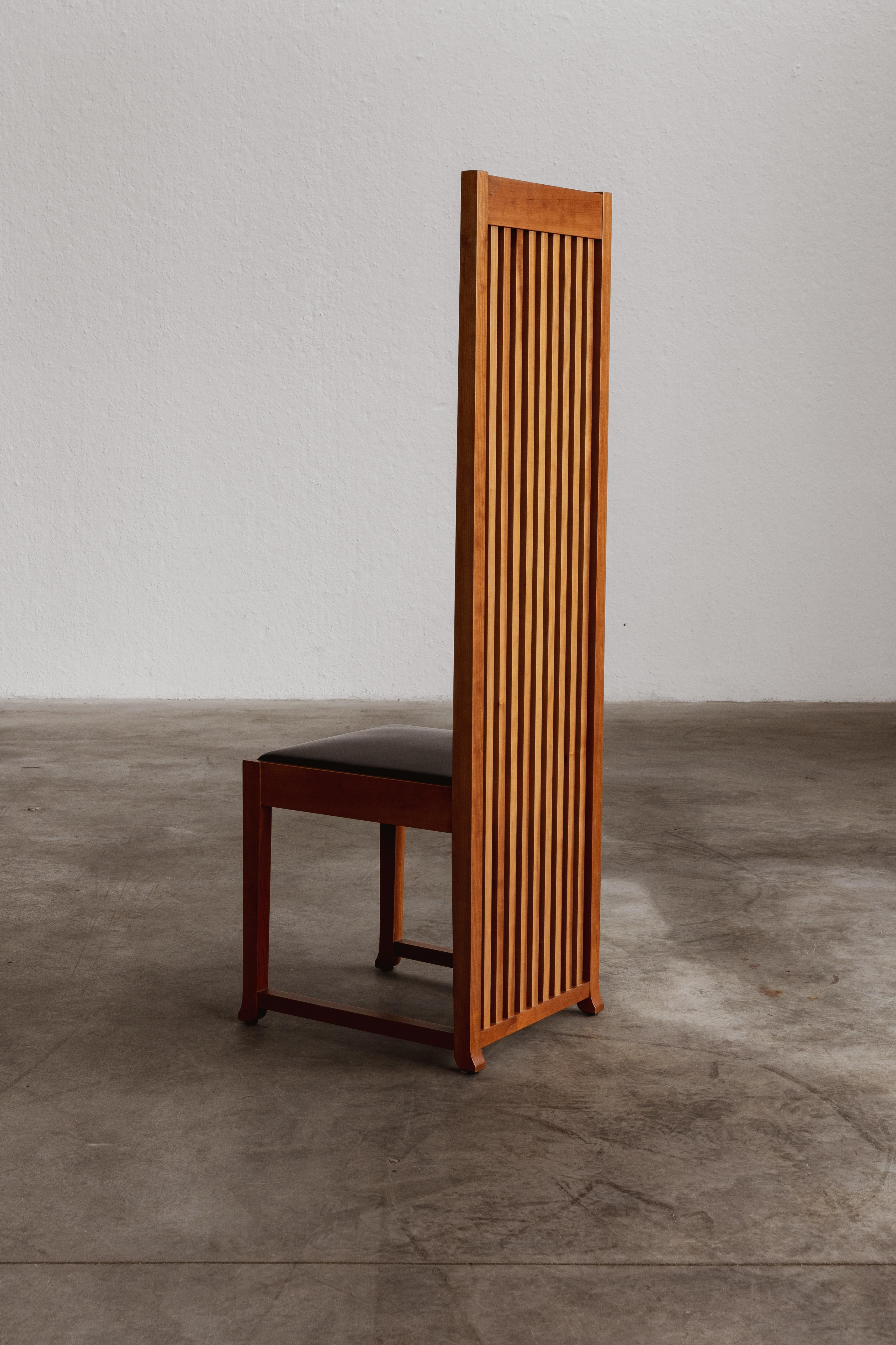 Stuhl „Robie“ von Frank Lloyd Wright für Cassina, 1986 (Ende des 20. Jahrhunderts) im Angebot