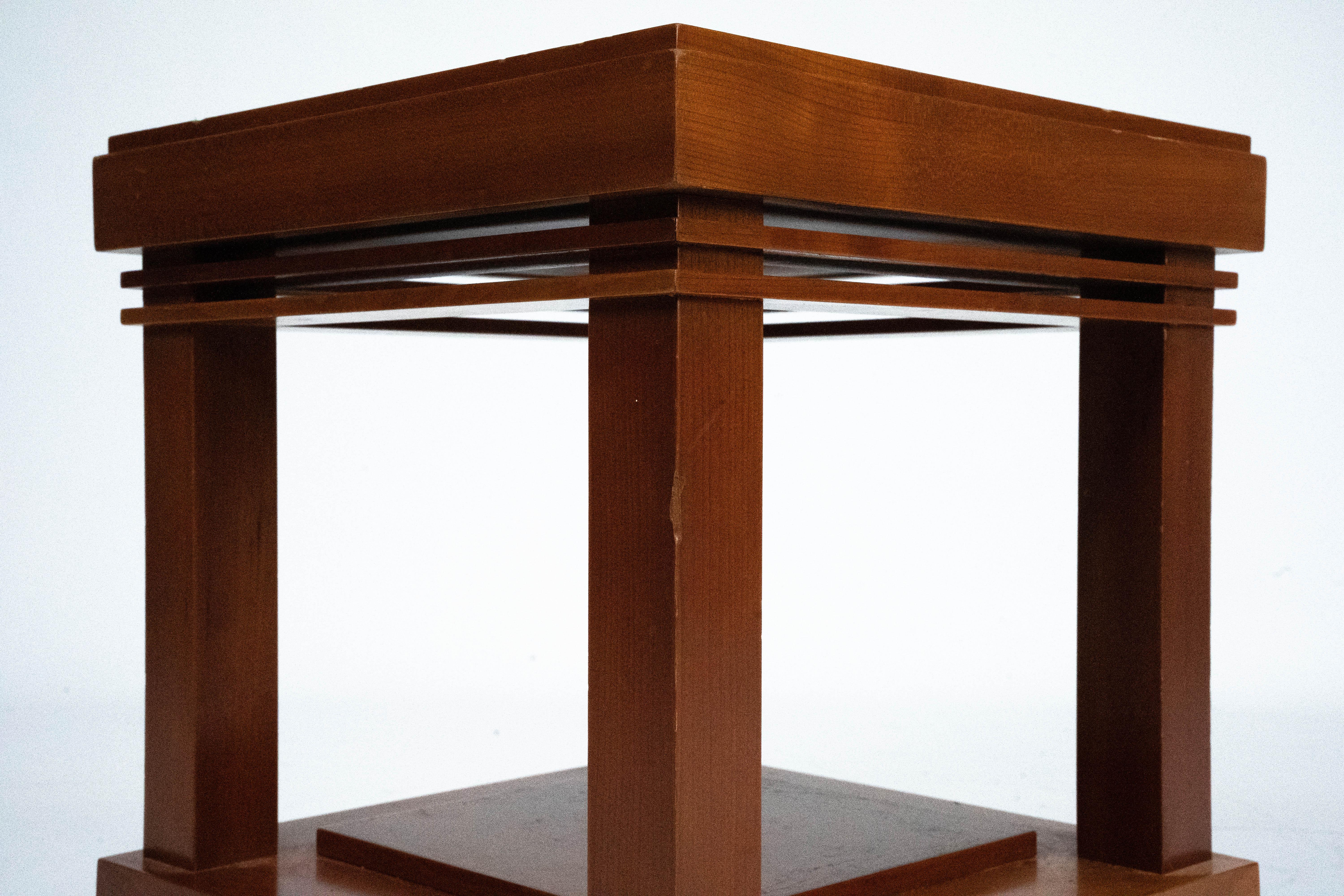 Frank Lloyd Wright Robie Side Table for Cassina, limited edition. Italy 1989. en vente 1