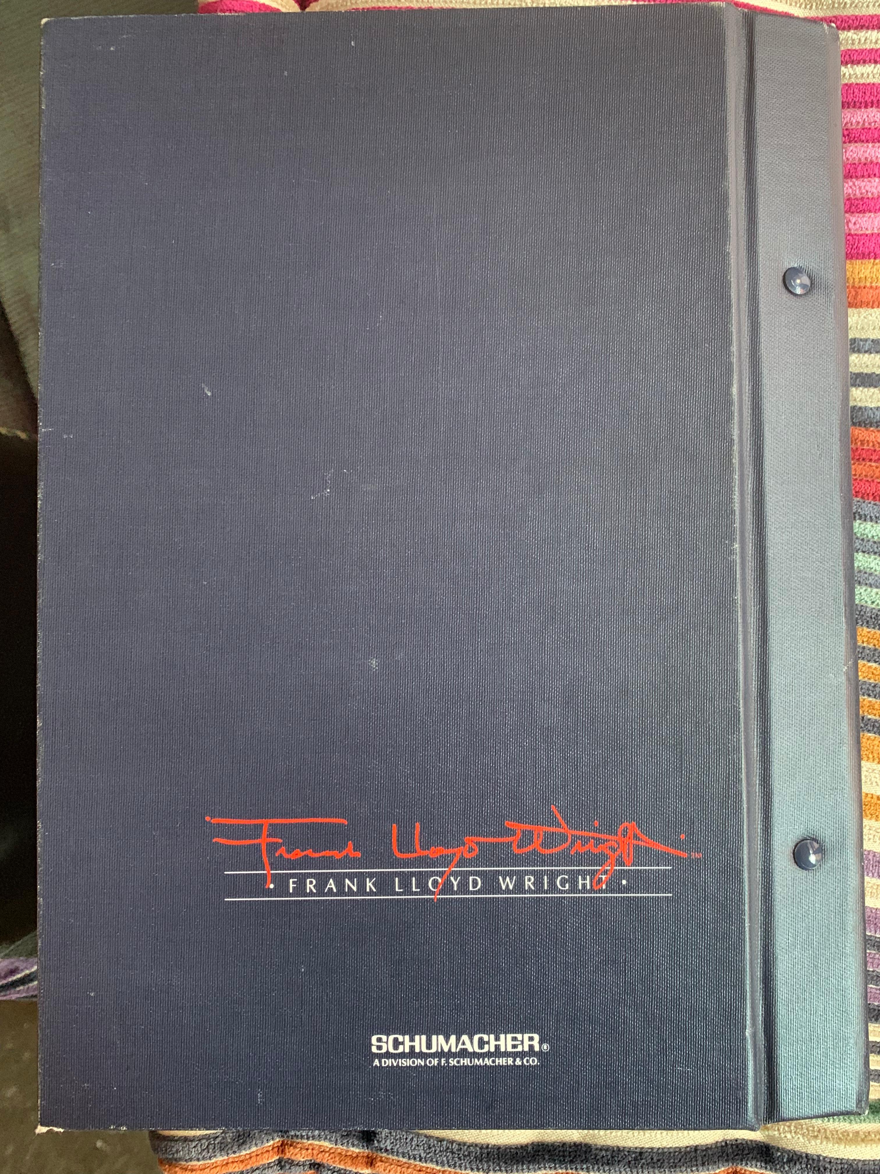Frank Lloyd Wright Schumacher Wallcoverings Catalogue Reference Book 1986 In Good Condition In Brooklyn, NY