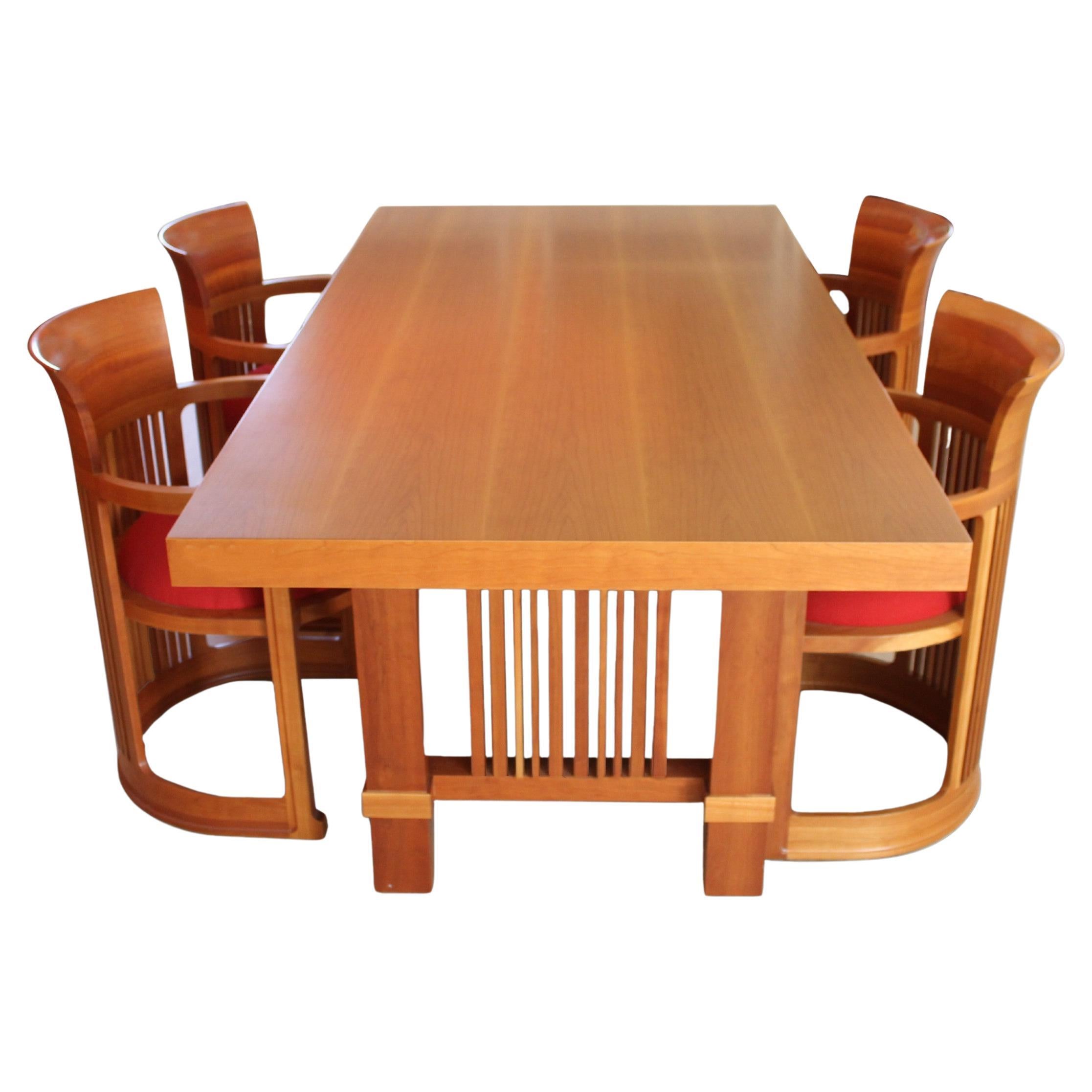Frank Lloyd Wright set table chairs