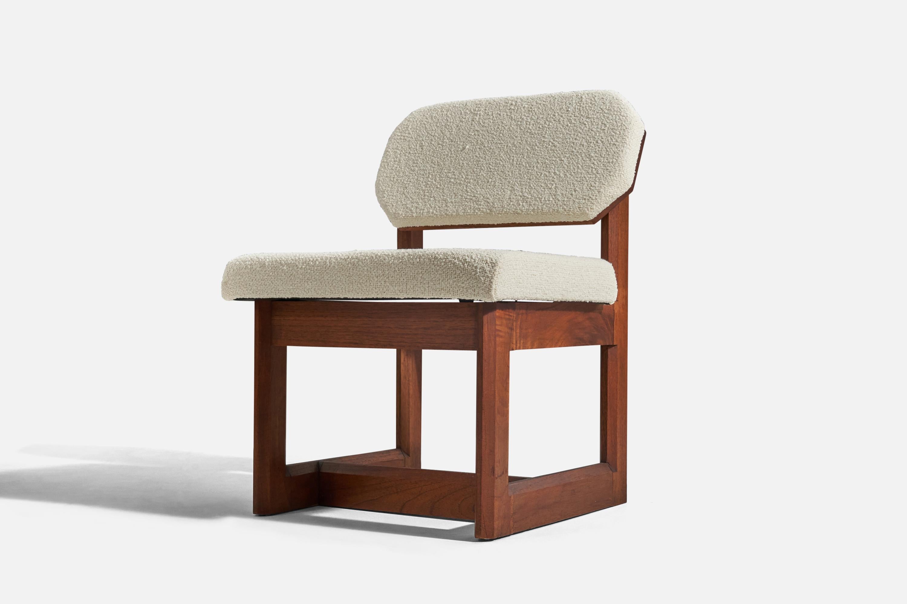 Frank Lloyd Wright, Slipper Chairs, Mahogany, Fabric, Heritage Henredon, c. 1955 In Good Condition For Sale In High Point, NC