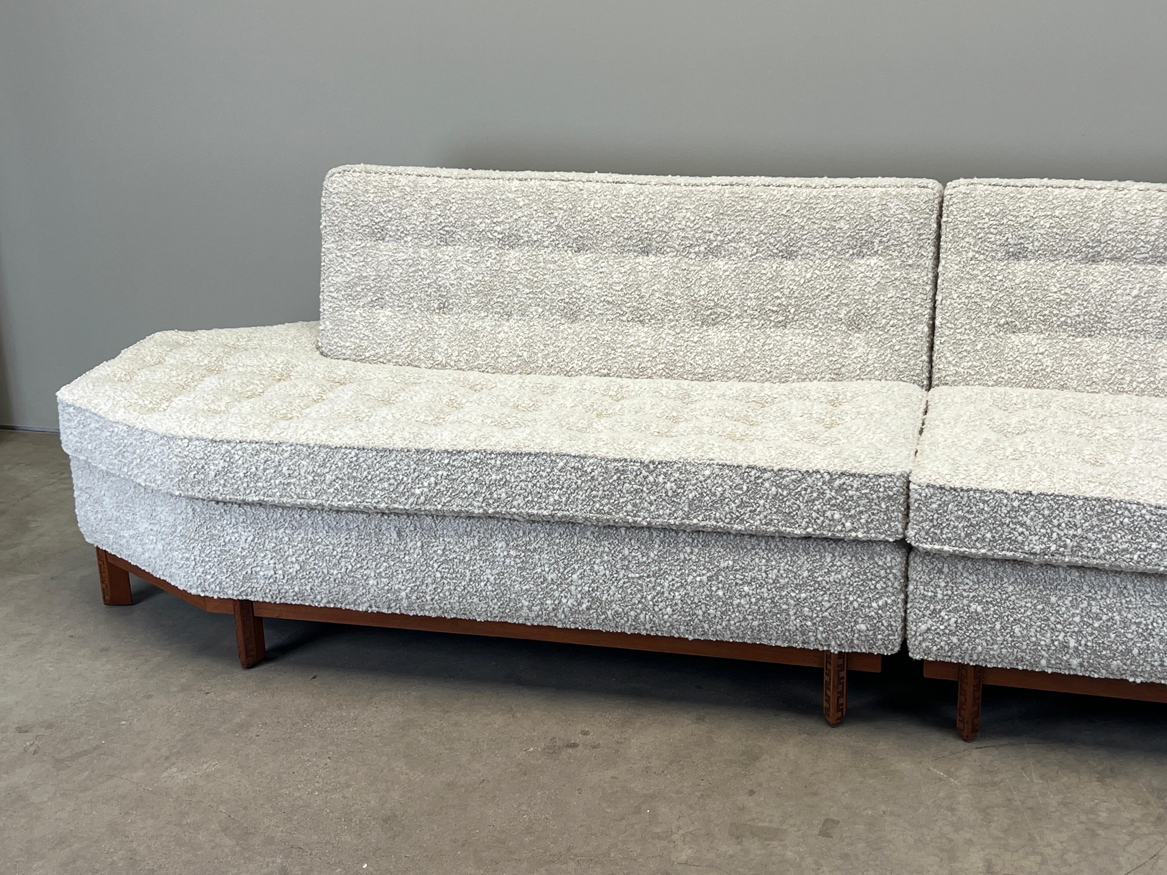 Mid-20th Century Frank Lloyd Wright Sofa for Henredon