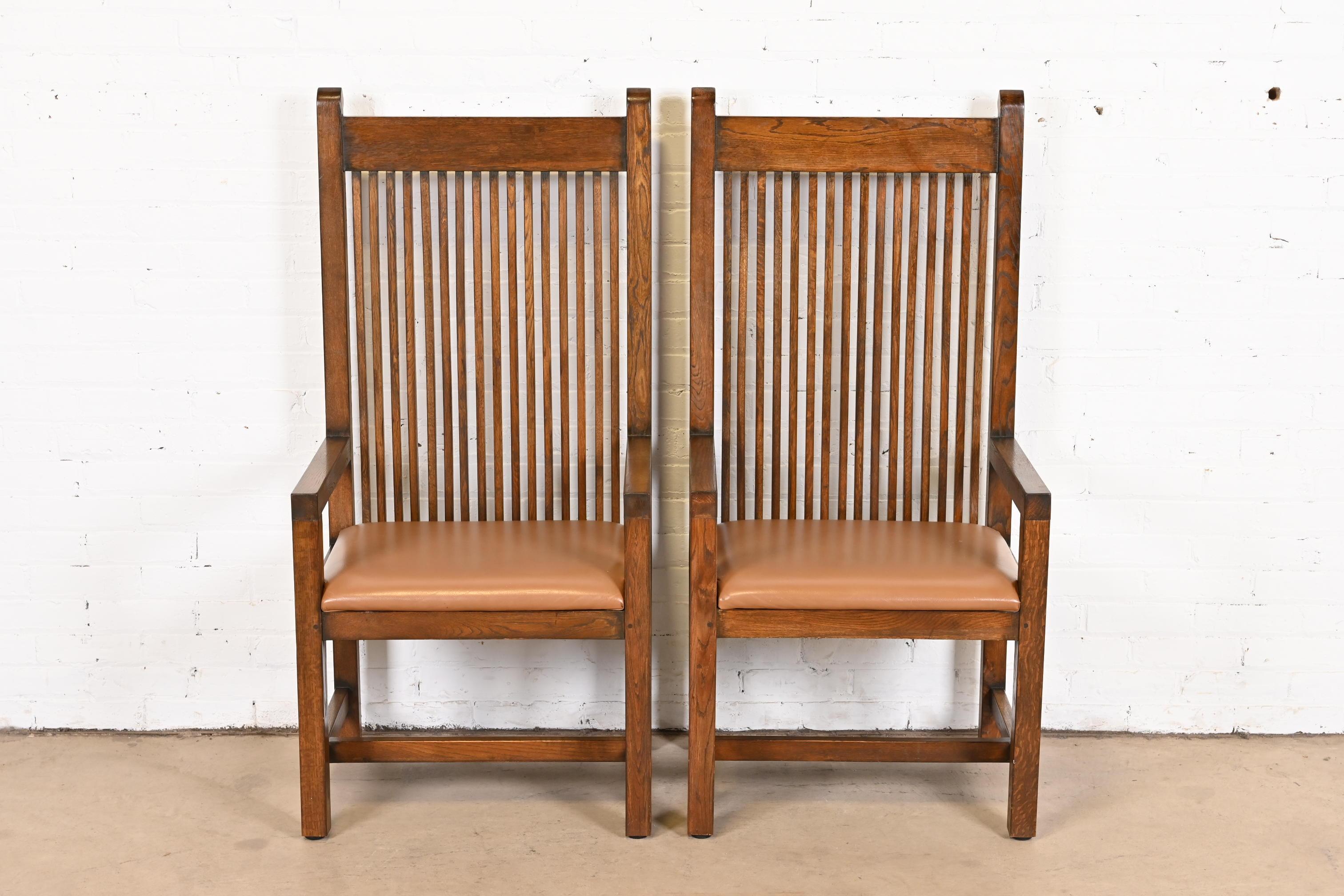 Frank Lloyd Wright Style Arts & Crafts Oak and Leather High Back Armchairs, Pair In Good Condition In South Bend, IN