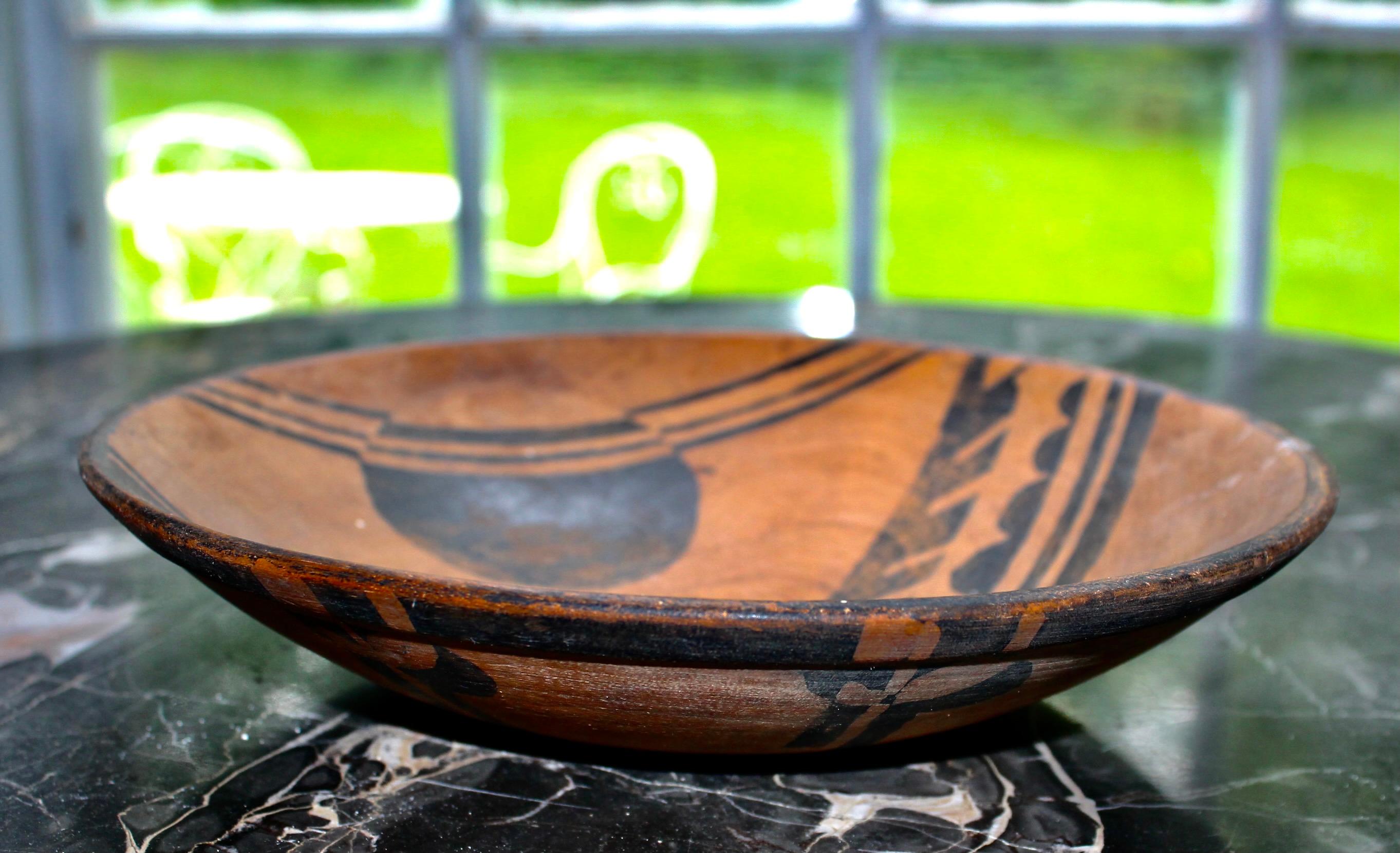 Frank Lloyd Wright Stil Hand gemalt Wood Bowl im Angebot 1