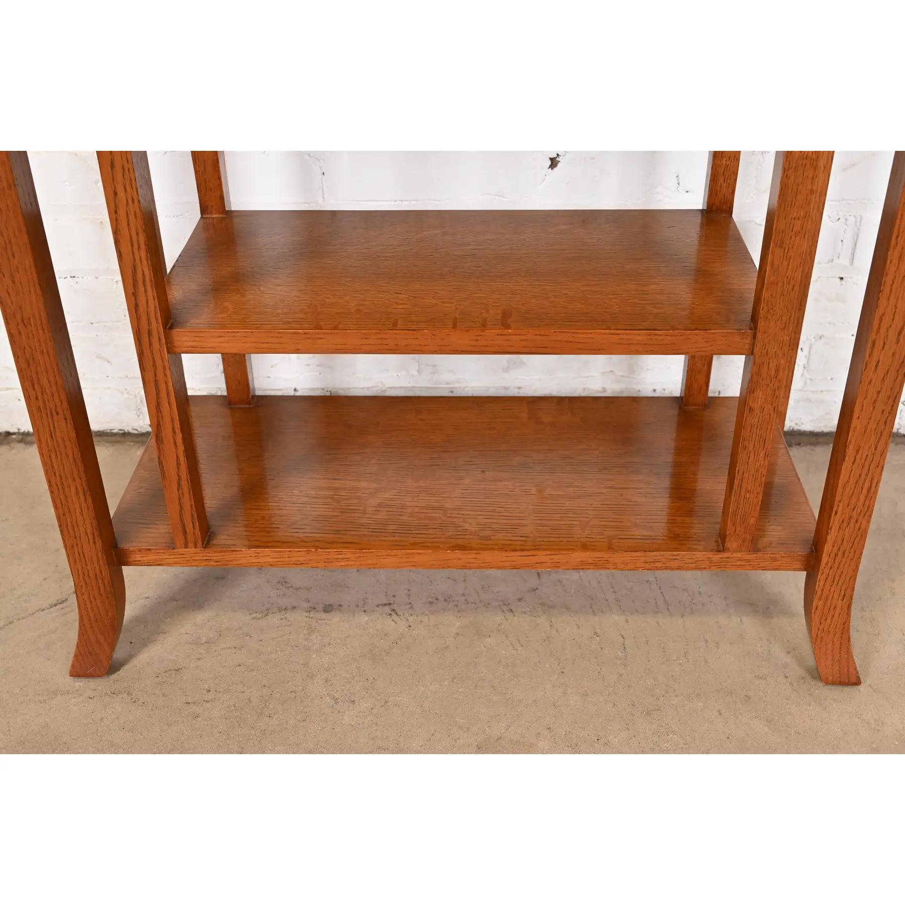 Frank Lloyd Wright Style Mission Oak Arts and Crafts Console or Side Table For Sale 2