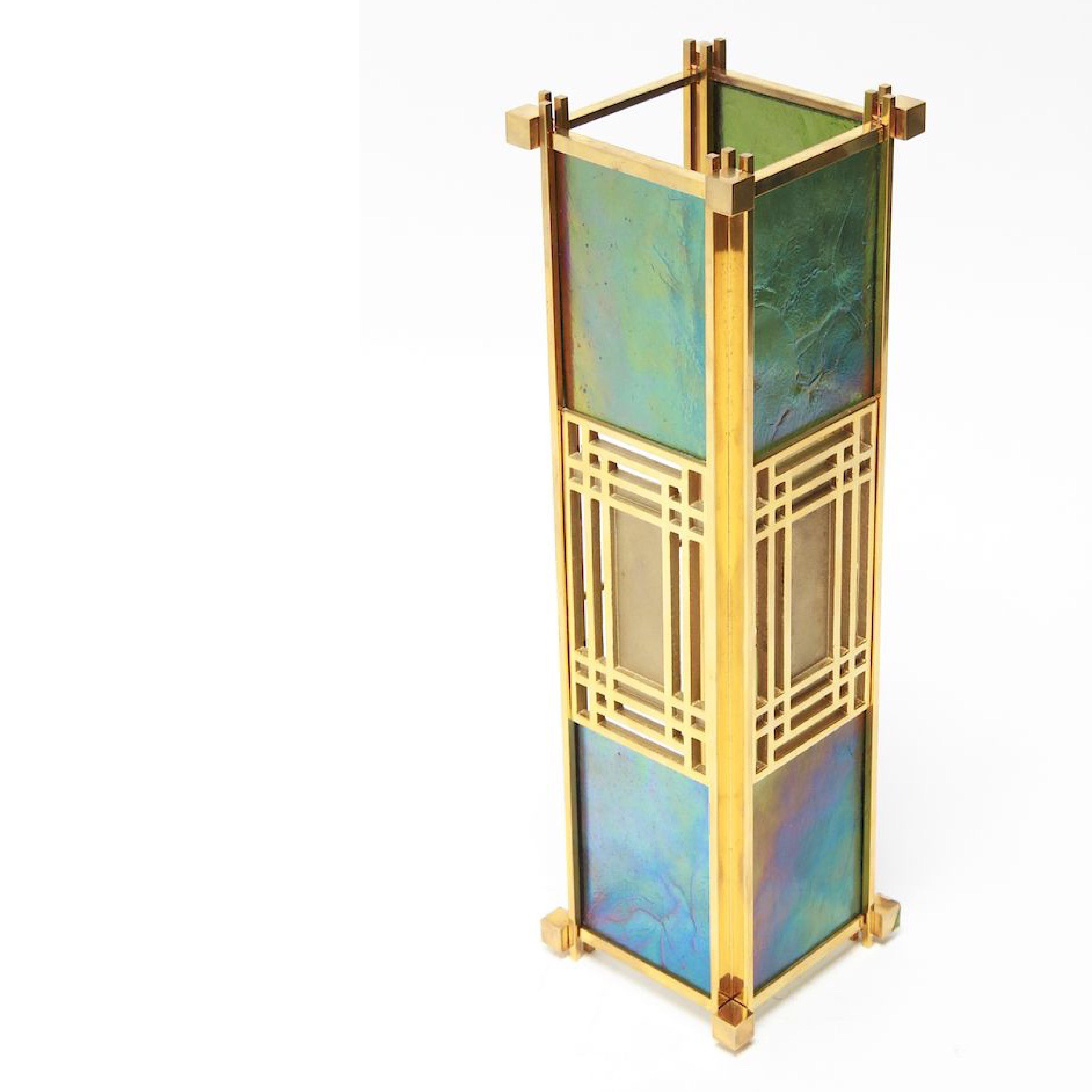 Frank Lloyd Wright Sumac Wall Sconce Flush Mount Stained Glass Yamagiwa Japan In Fair Condition In Brooklyn, NY