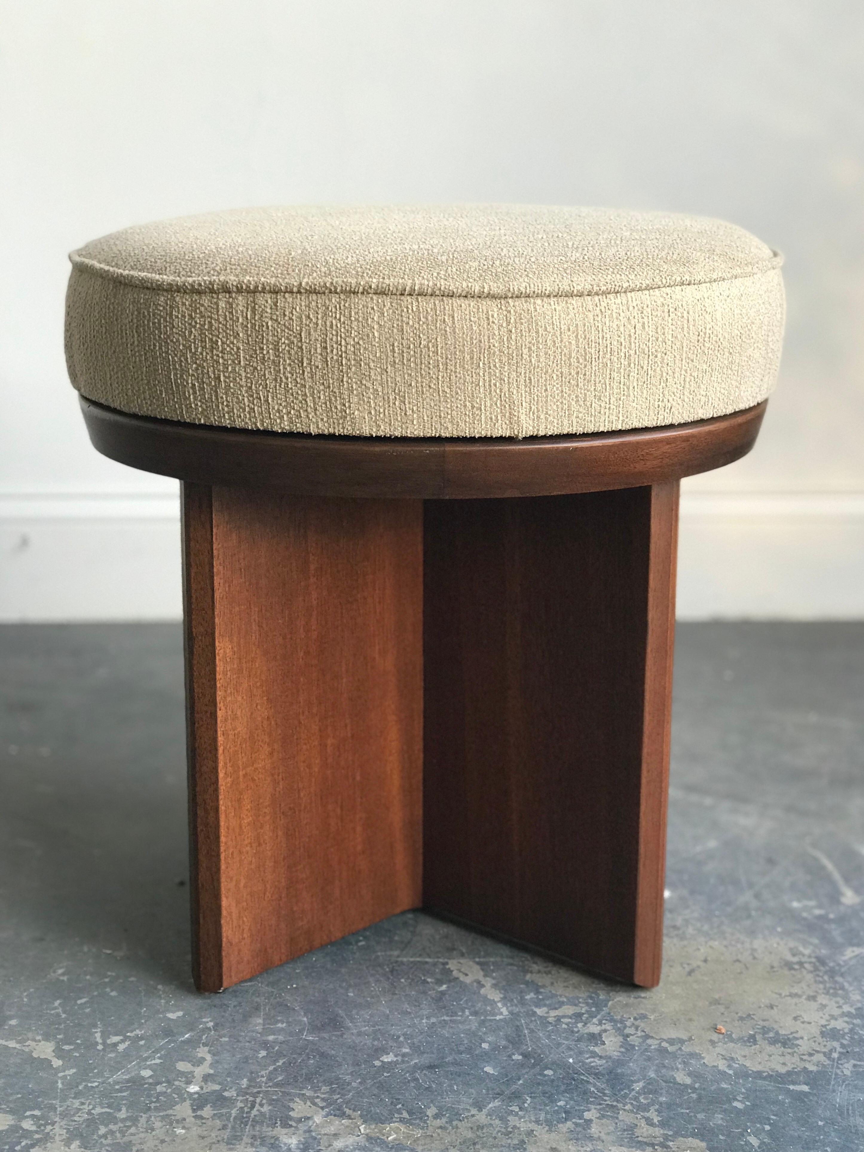 A rare example from Frank Lloyd Wright’s collaboration with Heritage Henredon; the swiveling stool. Mahogany base is in great original condition with a freshly upholstered seat. 

Measures: 18” across 
18.6” tall.

Lower cost delivery to NJ/ NY is