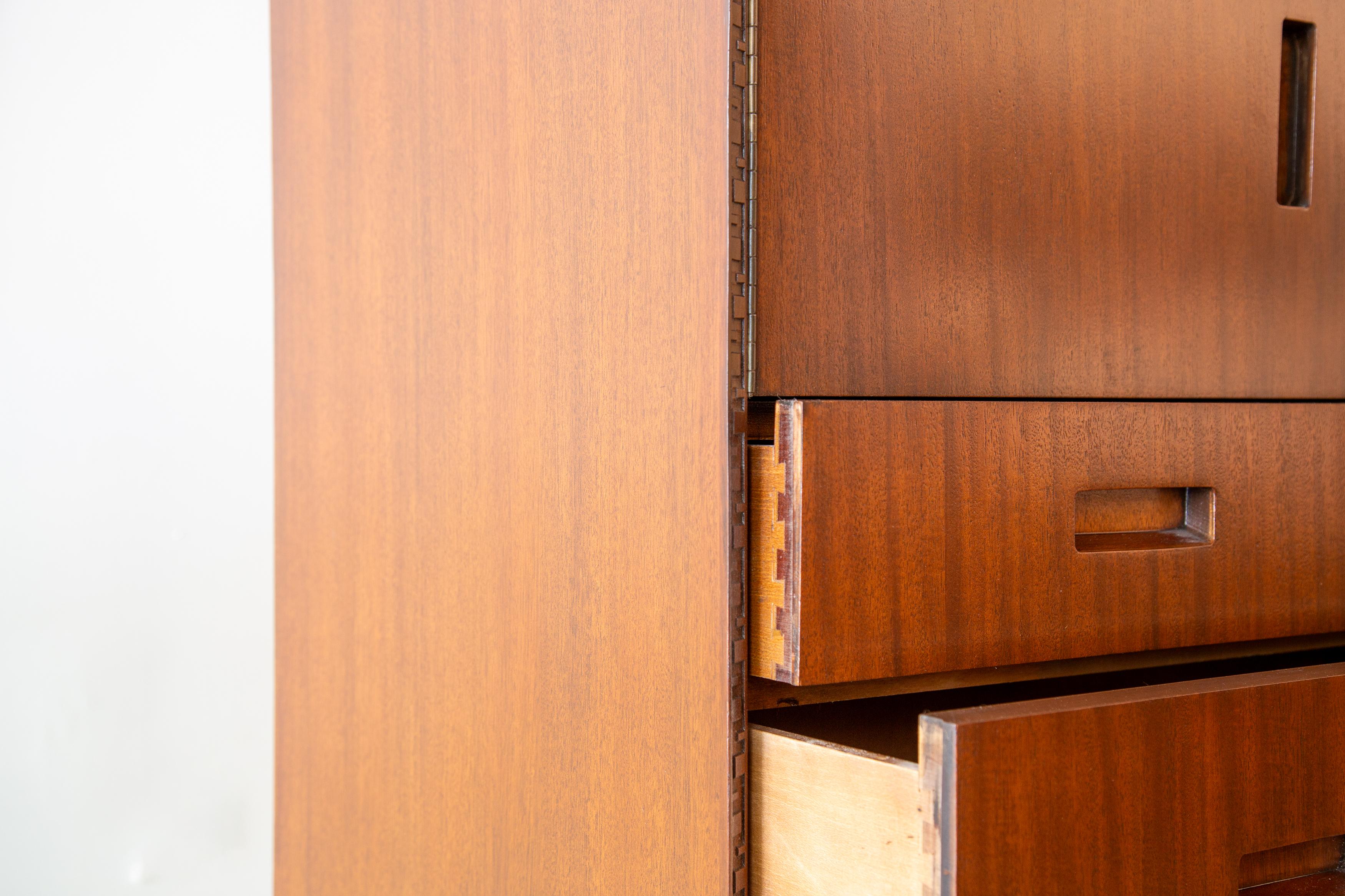 Frank Lloyd Wright Taliesin Chest of Drawers for Heritage Henredon Mahogany 7