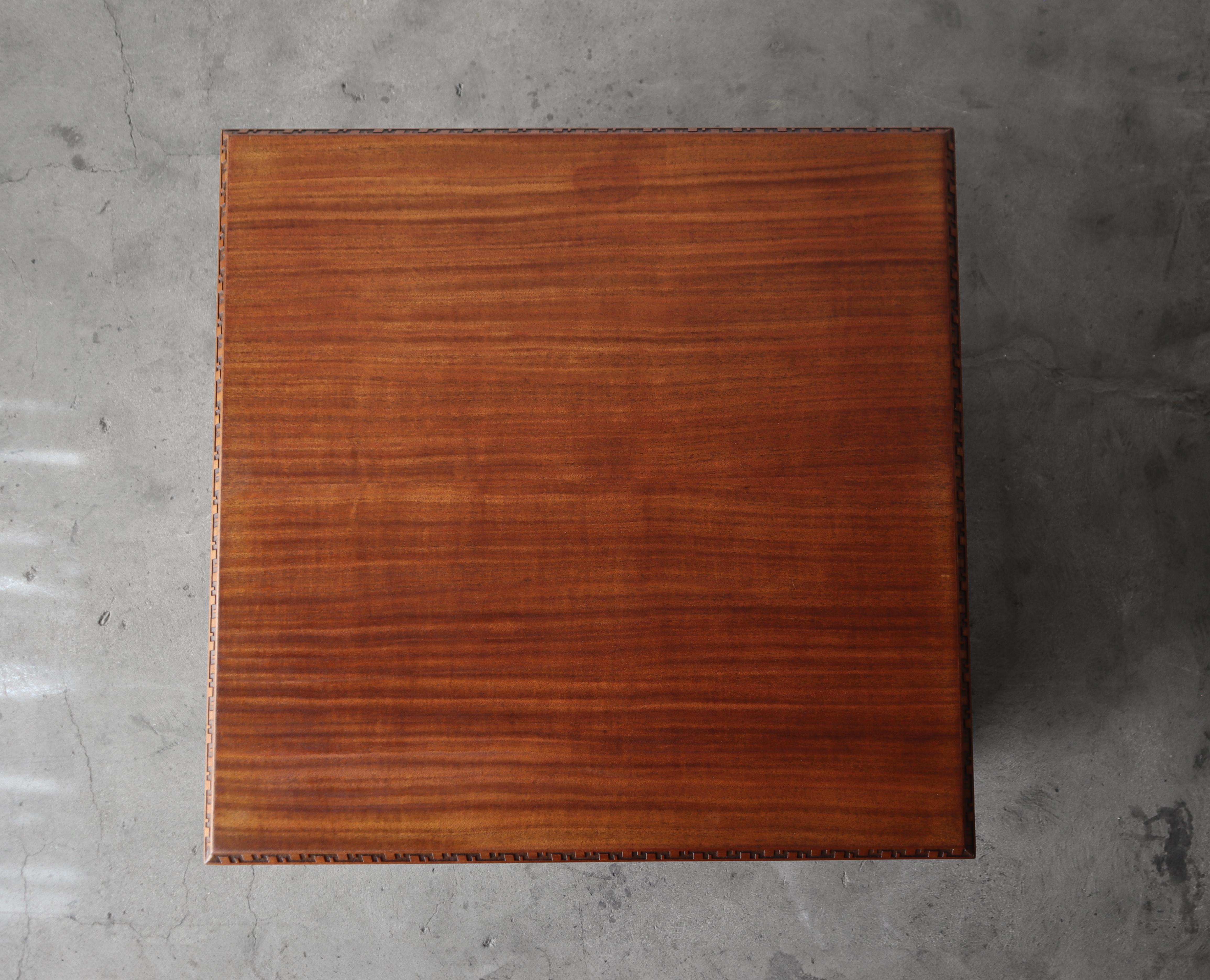 Mesa baja Taliesin de Frank Lloyd Wright para Henredon en venta 1