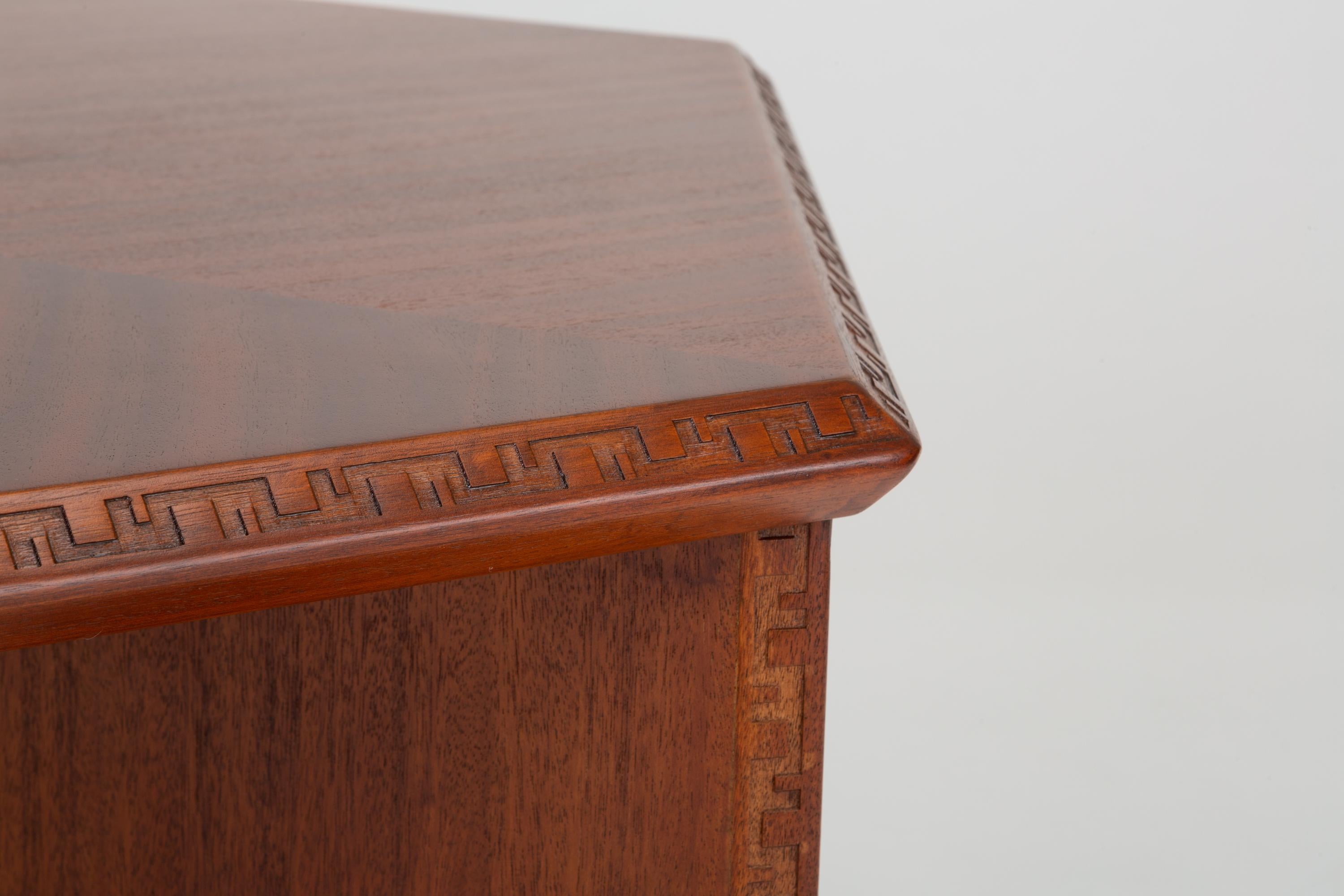 Frank Lloyd Wright “Taliesin” Coffee Table for Heritage-Henredon 4