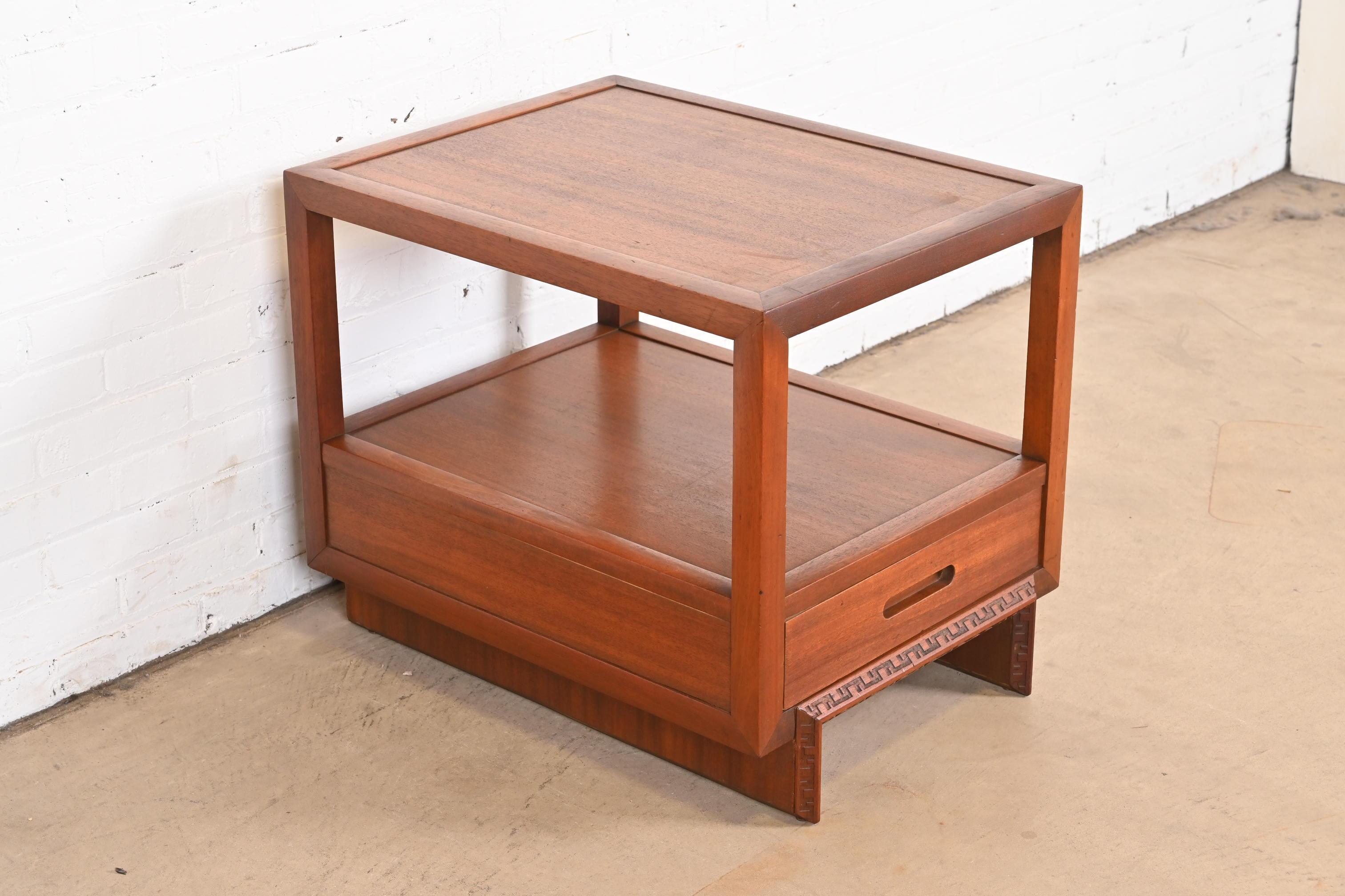 Frank Lloyd Wright Taliesin Mahogany Nightstand or Side Table, 1950s In Good Condition In South Bend, IN
