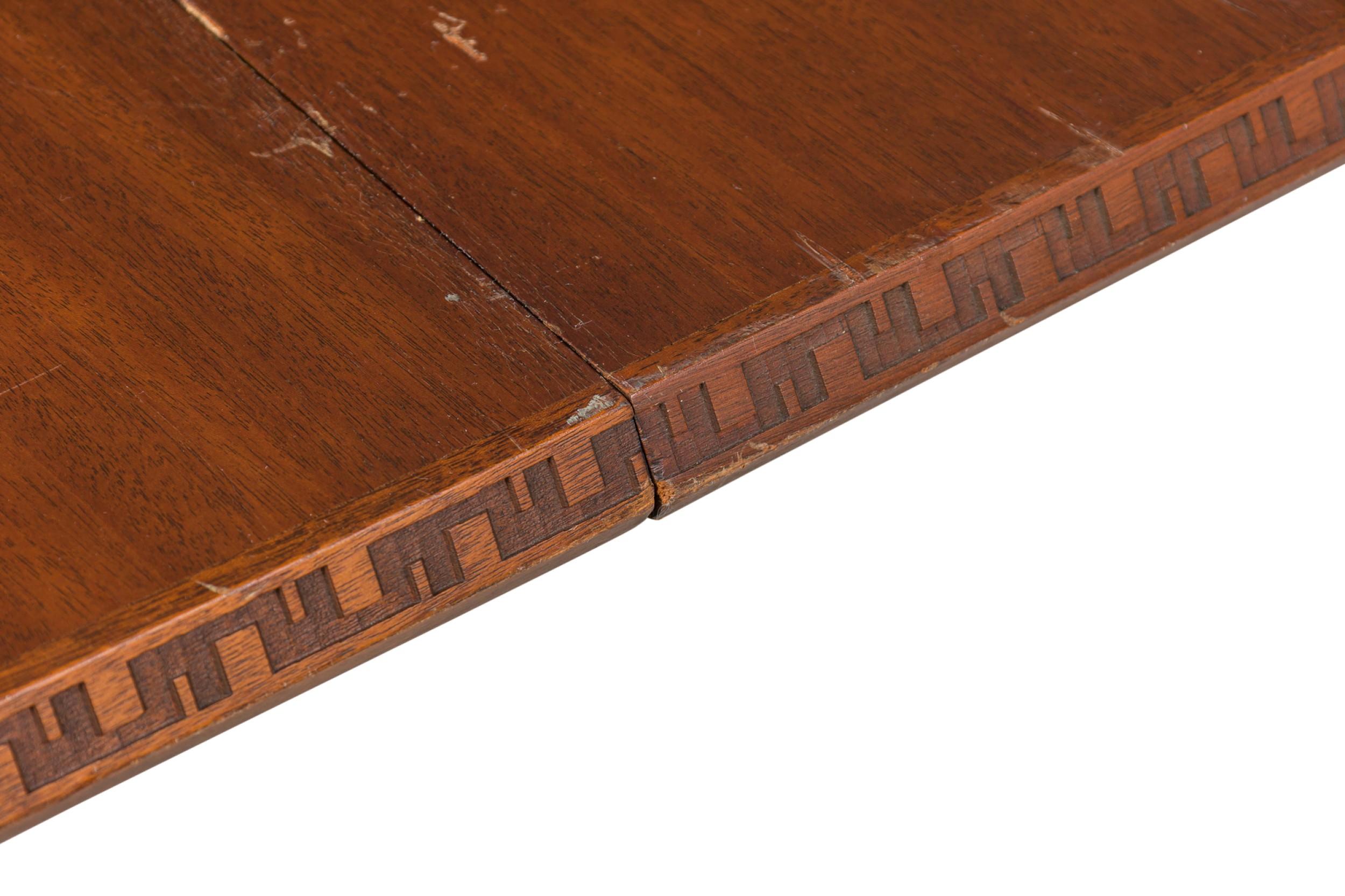 Frank Lloyd Wright Taliesin Mid-Century American Mahogany Extension Dining Table en vente 6