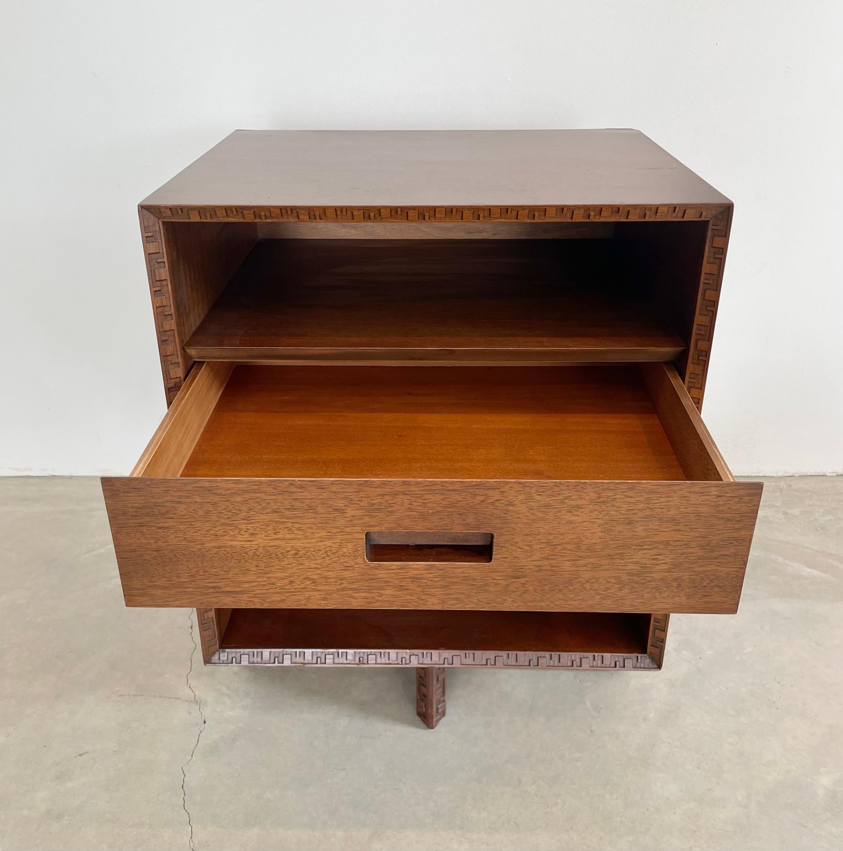 Frank Lloyd Wright “Taliesin” Nightstand/Side Table for Heritage-Henredon, 1955 For Sale 4