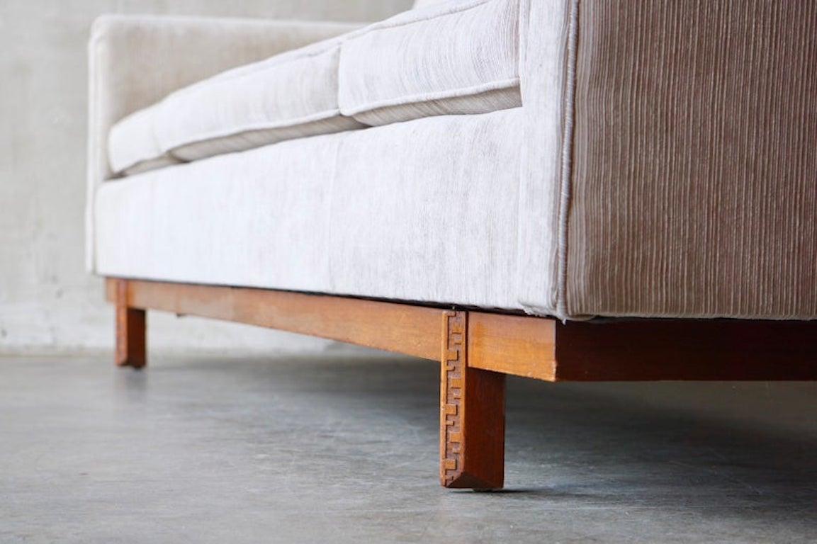 Frank Lloyd Wright 'Taliesin' Sofa In Good Condition In Merced, CA