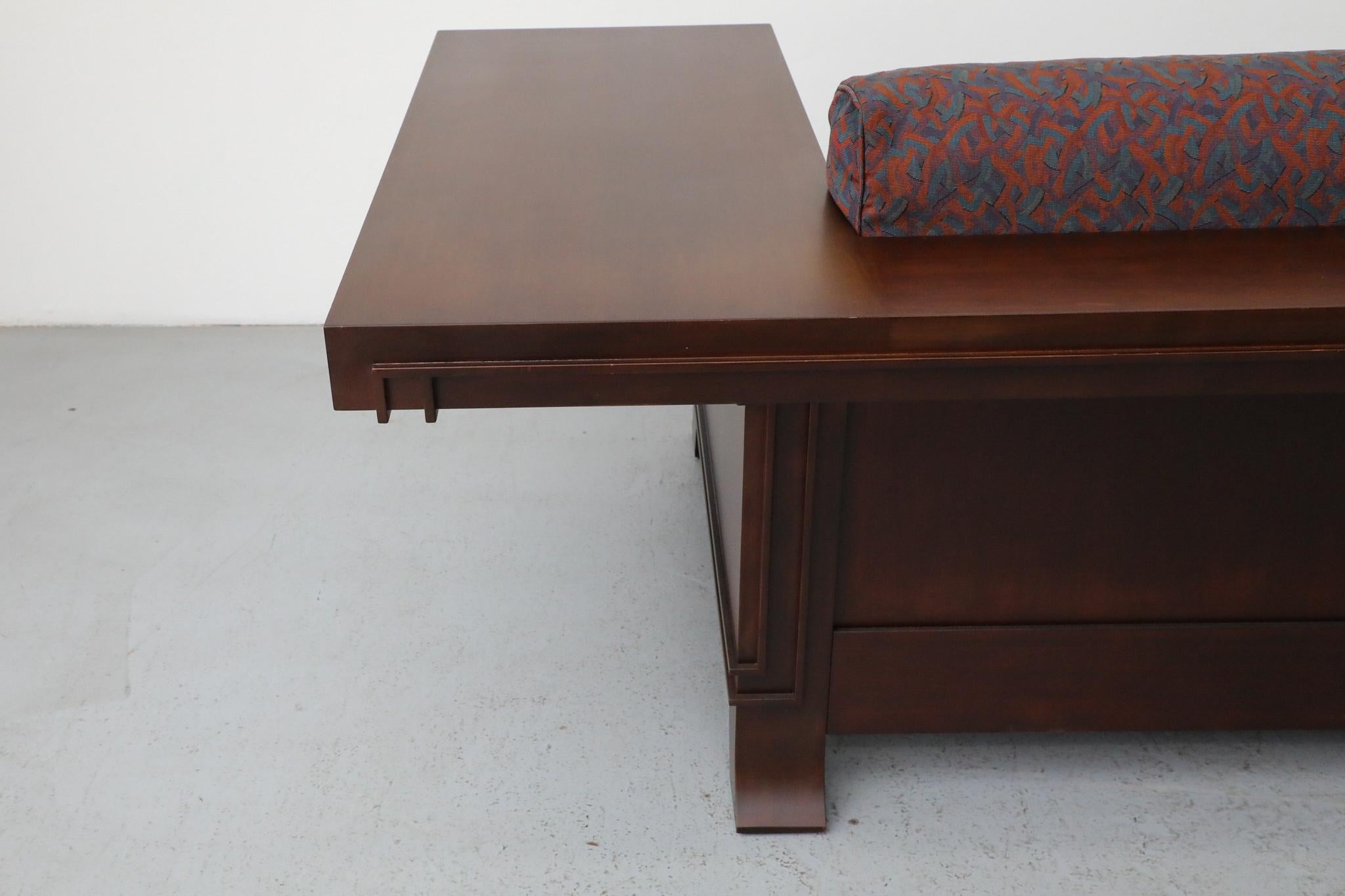 Divano Robie 3 di Frank Loyd Wright in ciliegio tinto noce di Cassina, 1989 In condizioni buone in vendita a Los Angeles, CA