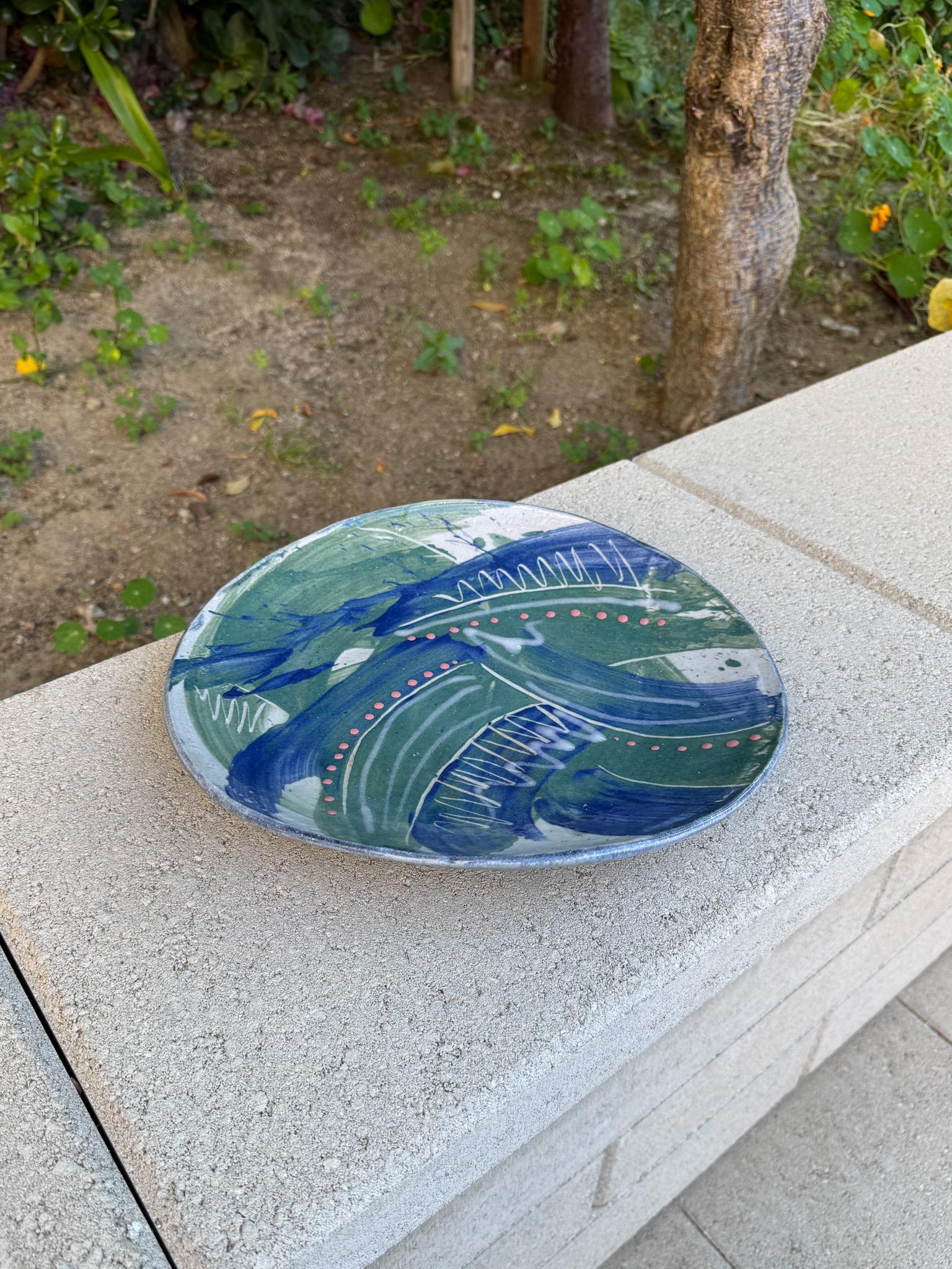 Frank Matranga Signed Ceramic Charger, California, 20th Century In Good Condition For Sale In San Juan Capistrano, CA