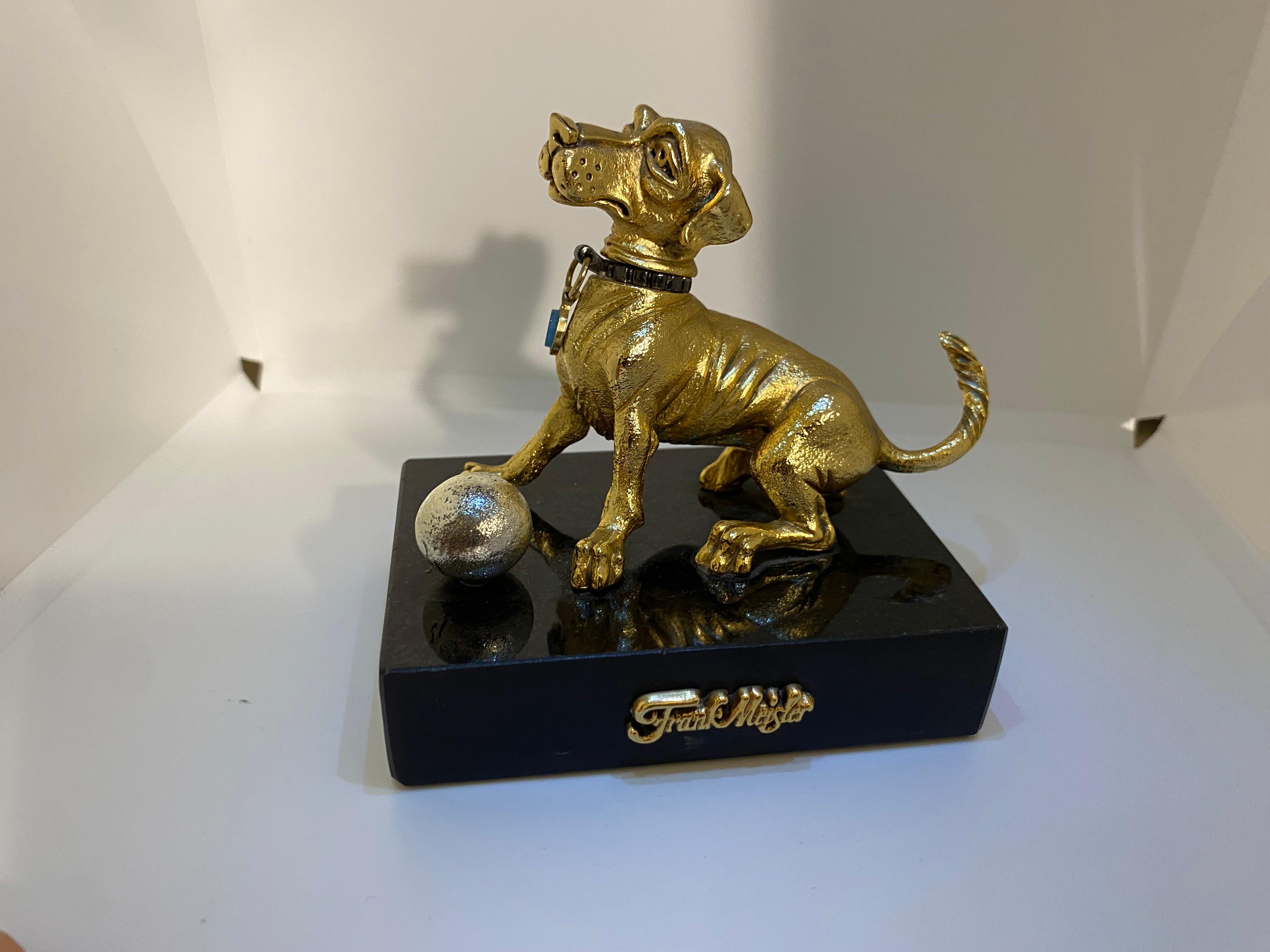 Frank Meisler Mini-Gold-Hunde im Zustand „Hervorragend“ im Angebot in Forest Hills, NY