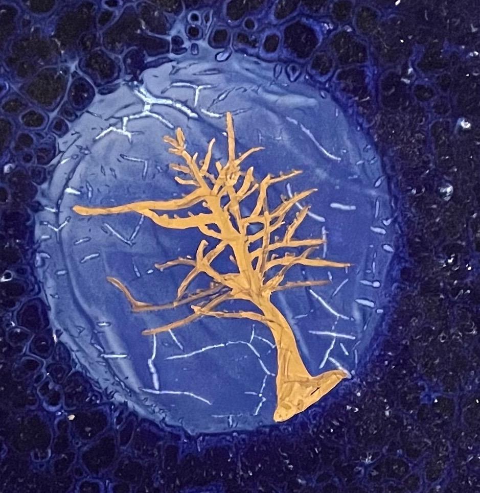 Wreath of Life, deep midnight  Blue with gold leaf tree - Painting by Frank Olt