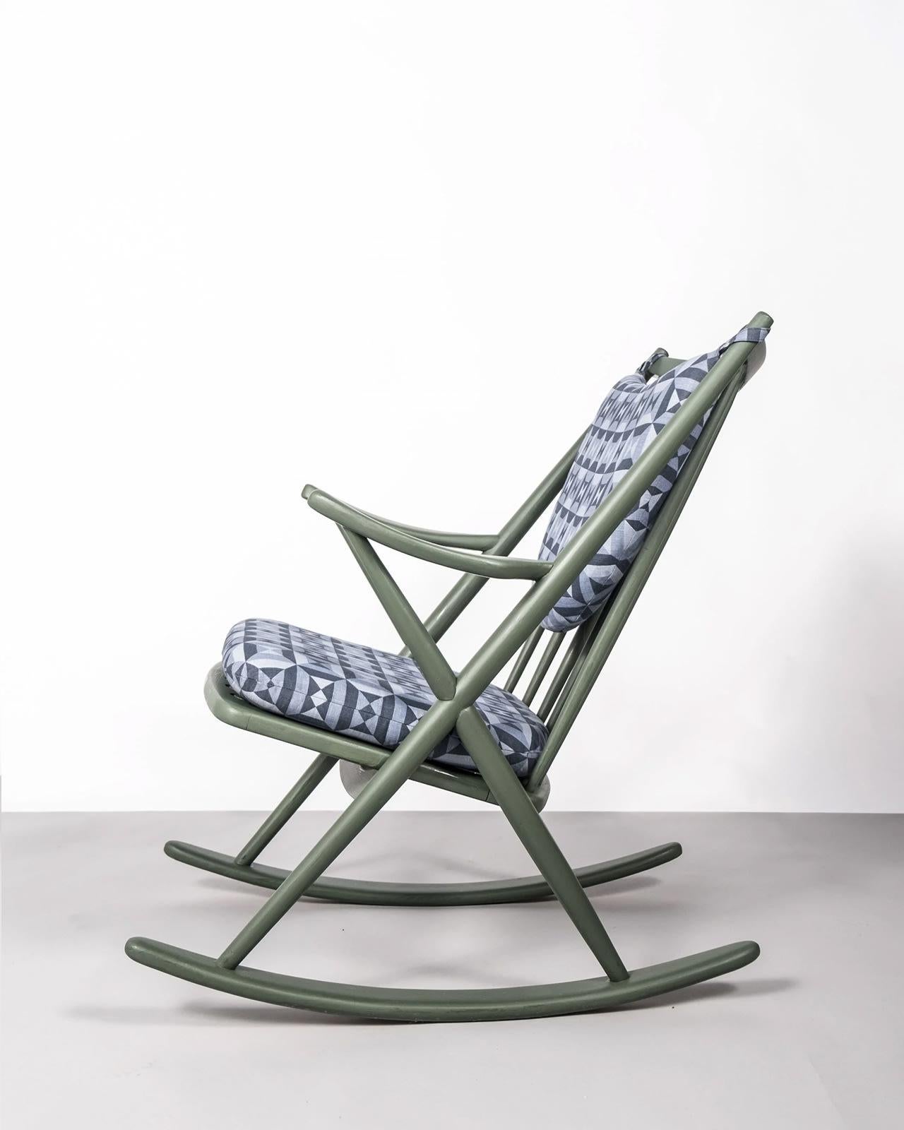 Frank Reenskaug, Rocking chair In Excellent Condition For Sale In London, GB