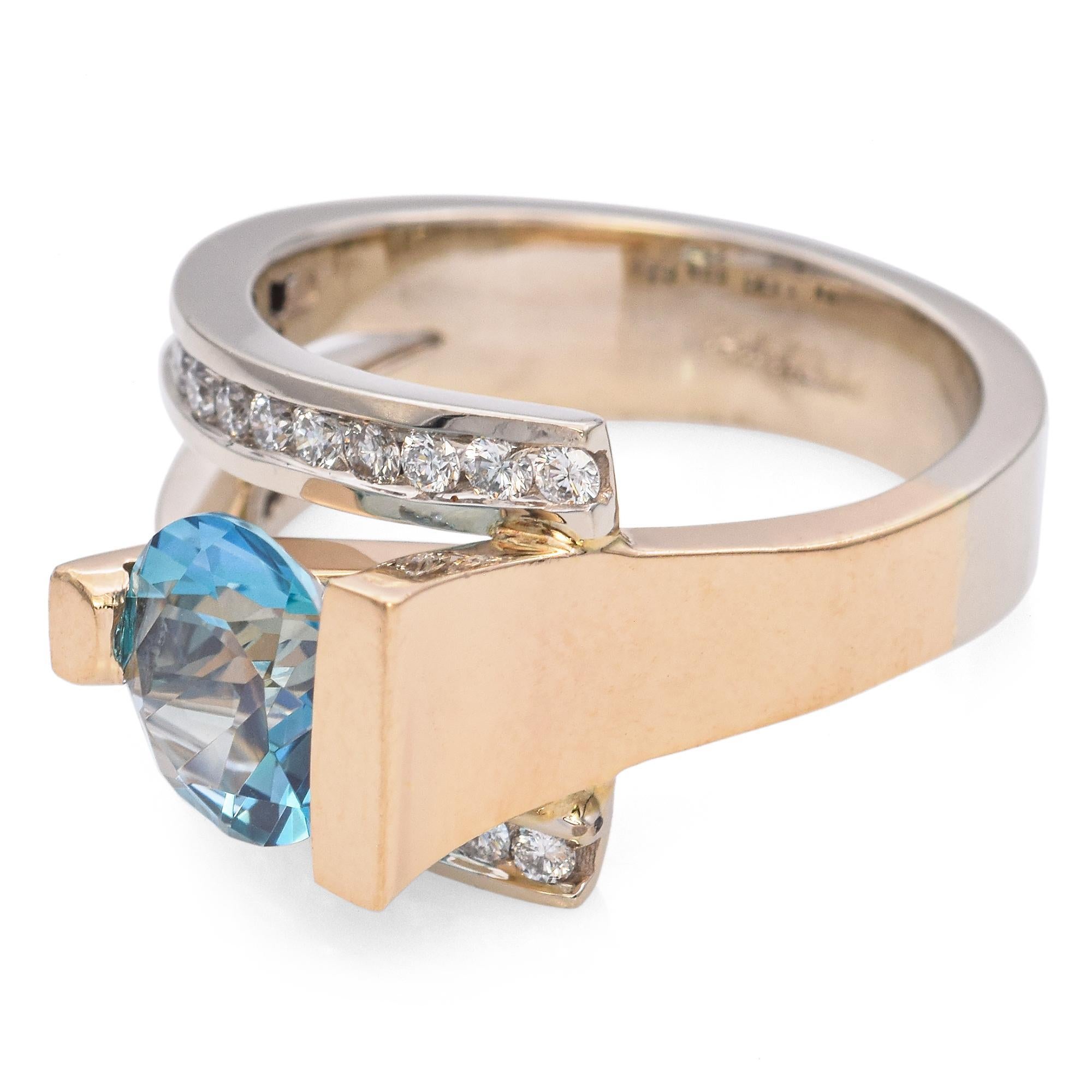 Frank Reubel 14K Gelbgold Blauer Topas & 0,39 TCW Diamantring mit Kanalfassung (Zeitgenössisch) im Angebot