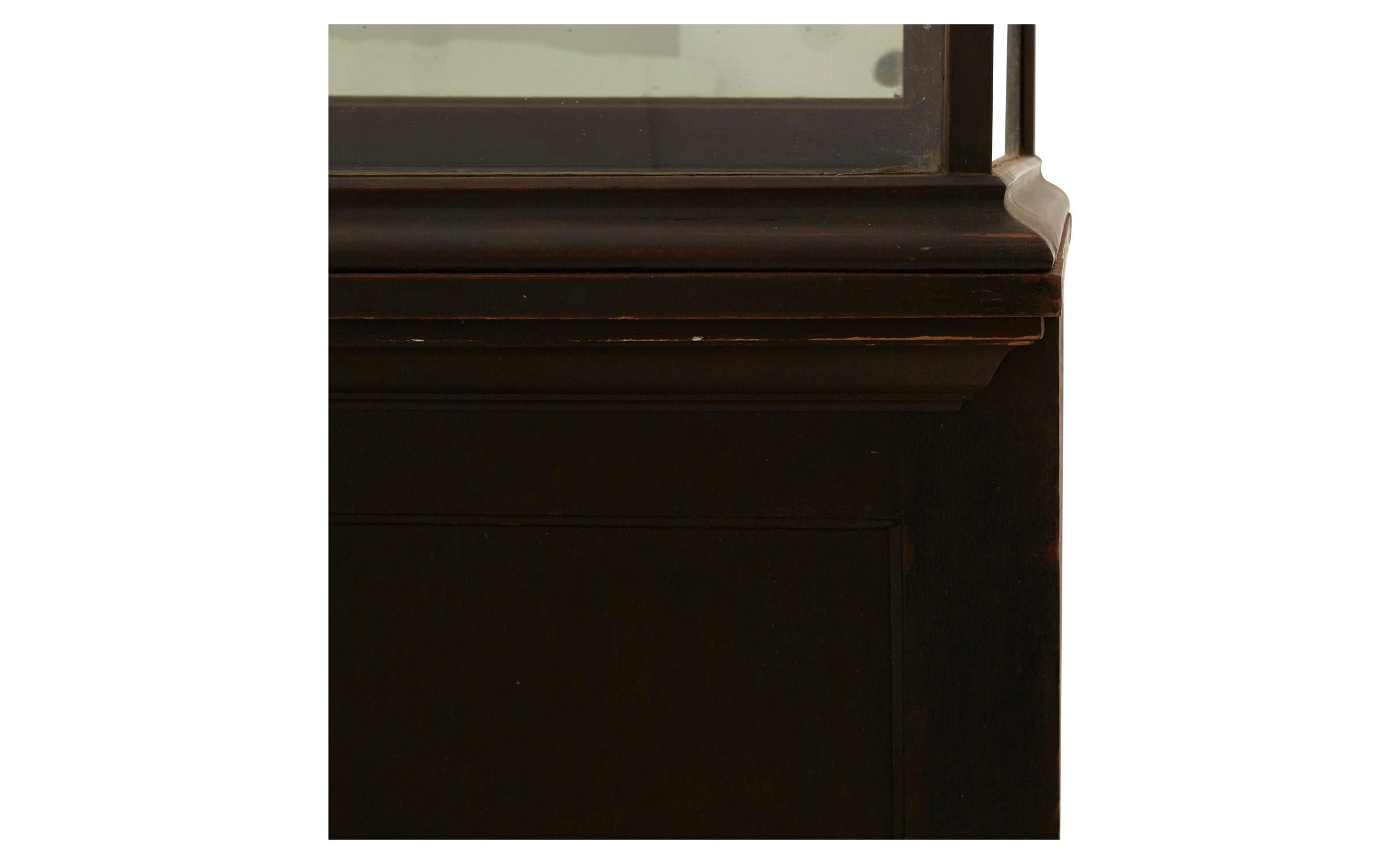 20th Century Frank Rieder & Sons Display Case with Mirrored Back Panels For Sale