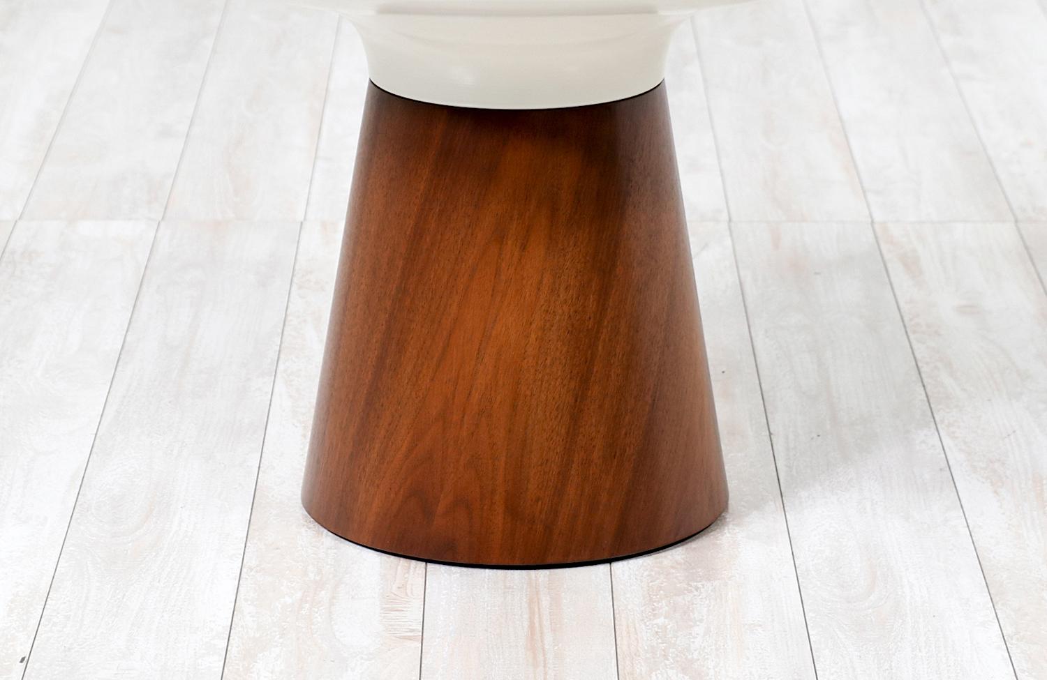 American Expertly Restored - Frank Rohloff Tulip Walnut Side Table for Brown Saltman  For Sale