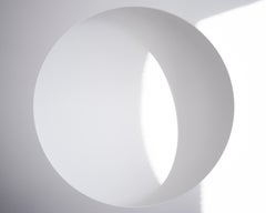 Sfera astratta - astrazione geometrica di forme architettoniche monocromatiche