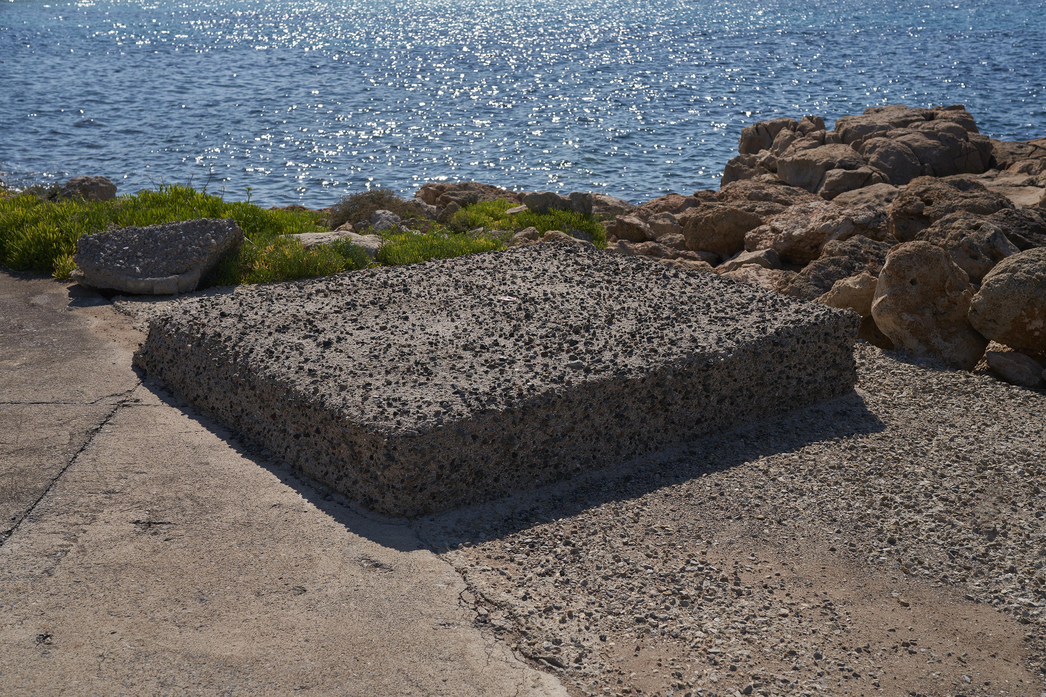 Frank Schott Landscape Photograph - CROCANTE - Large format photograph of a brutalism Object