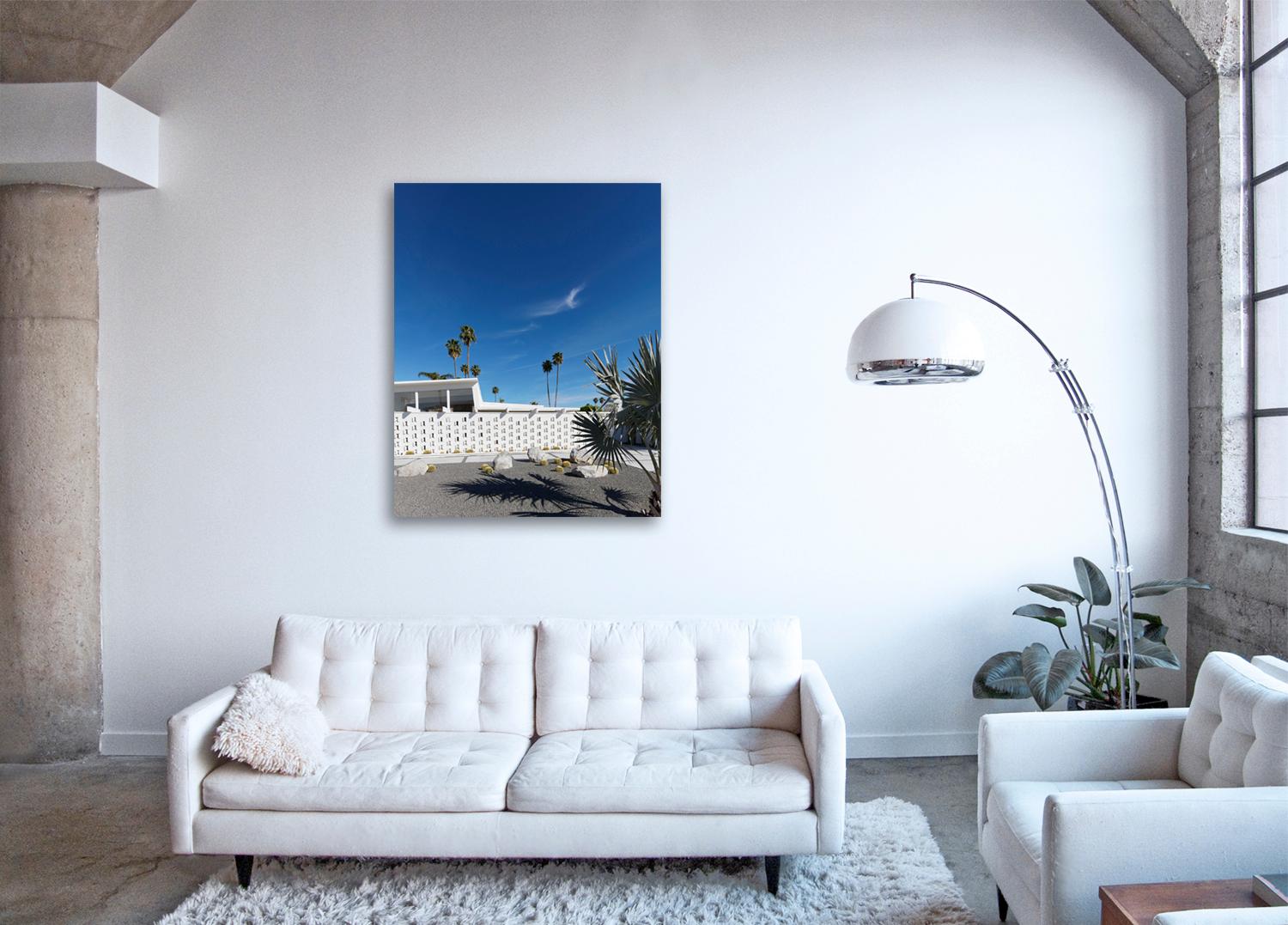 Palm Springs ( Bianco )  - uno studio sull'architettura iconica del deserto di metà secolo - Photograph Contemporaneo di Frank Schott