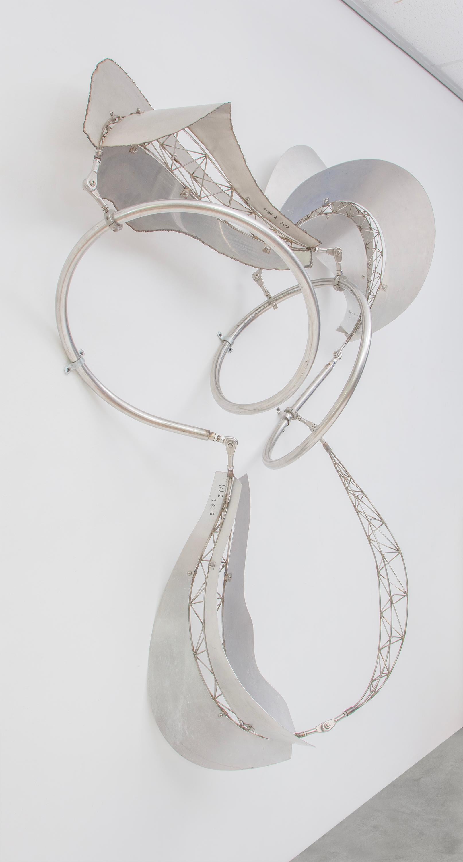 Dadap - Abstrait Sculpture par Frank Stella