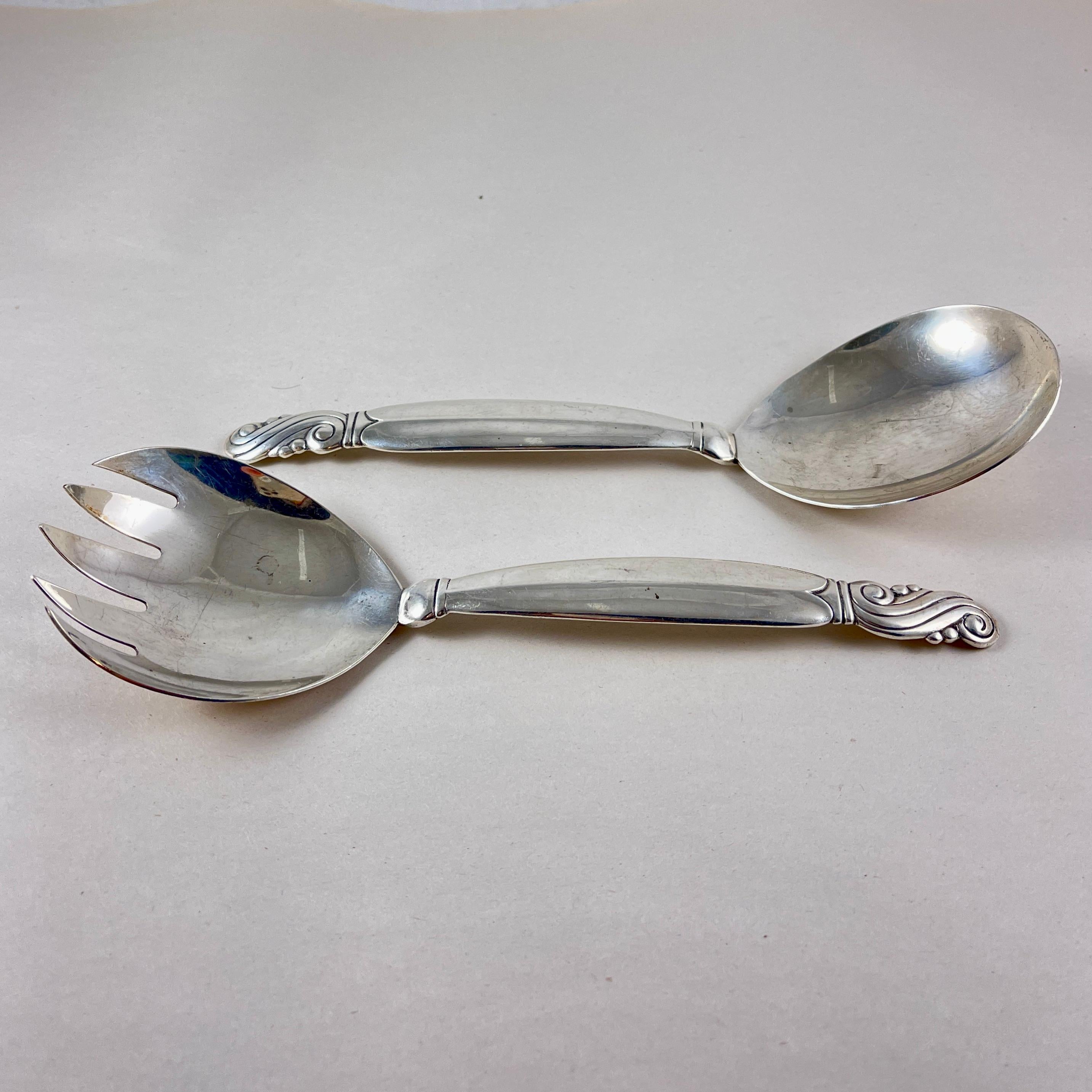 I servitori in argento sterling Hand Made di Frank Whiting, una coppia In condizioni buone in vendita a Philadelphia, PA