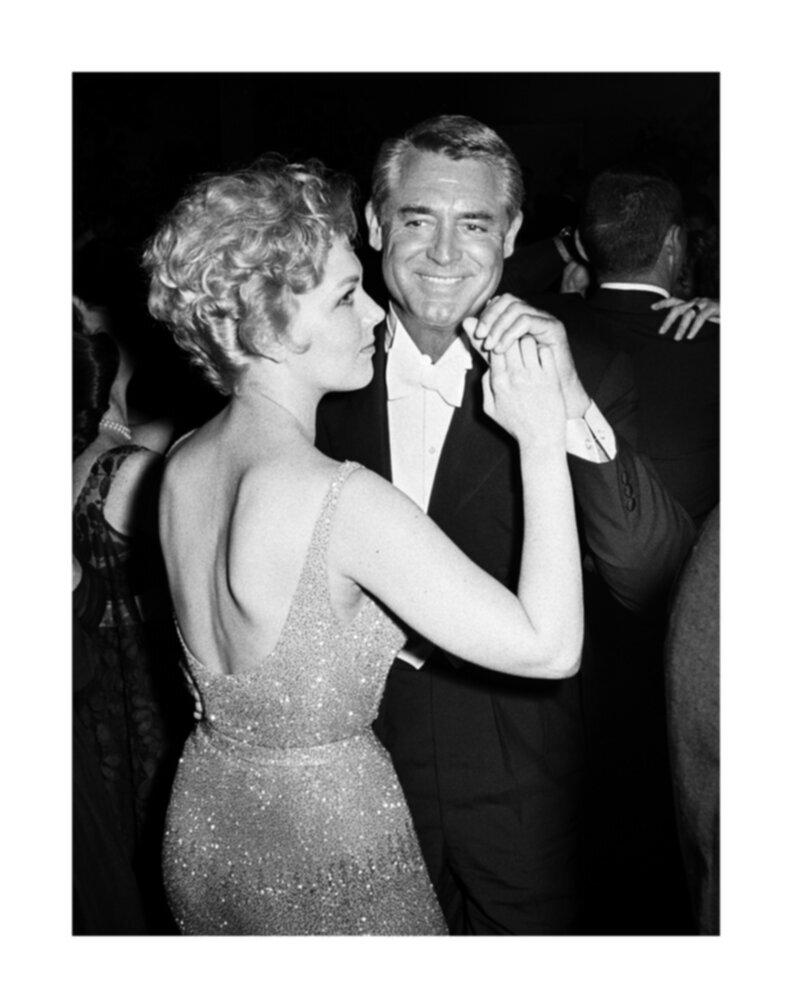 Frank Worth Black and White Photograph - Cary Grant and Kim Novak