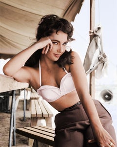 Elizabeth Taylor on the Set of Giant 20" x 24" Edition of 75