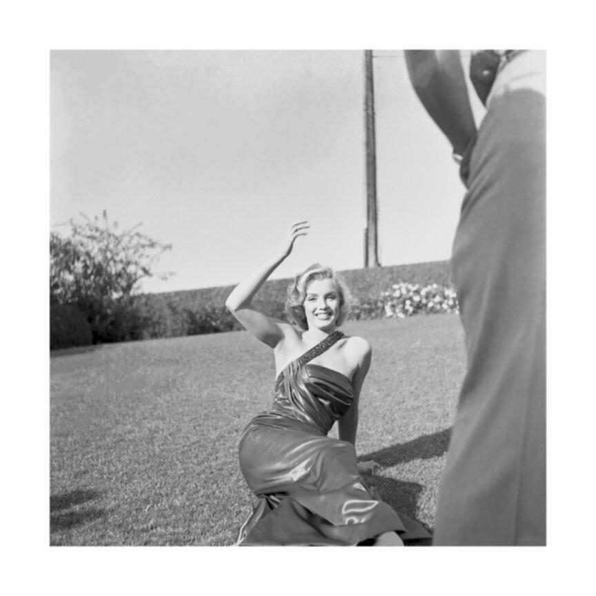 Frank Worth Black and White Photograph - Marilyn Monroe: Outtake Glamour