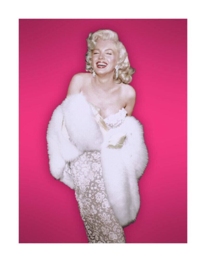 Frank Worth Portrait Photograph - Marilyn Monroe Smiling in Fur