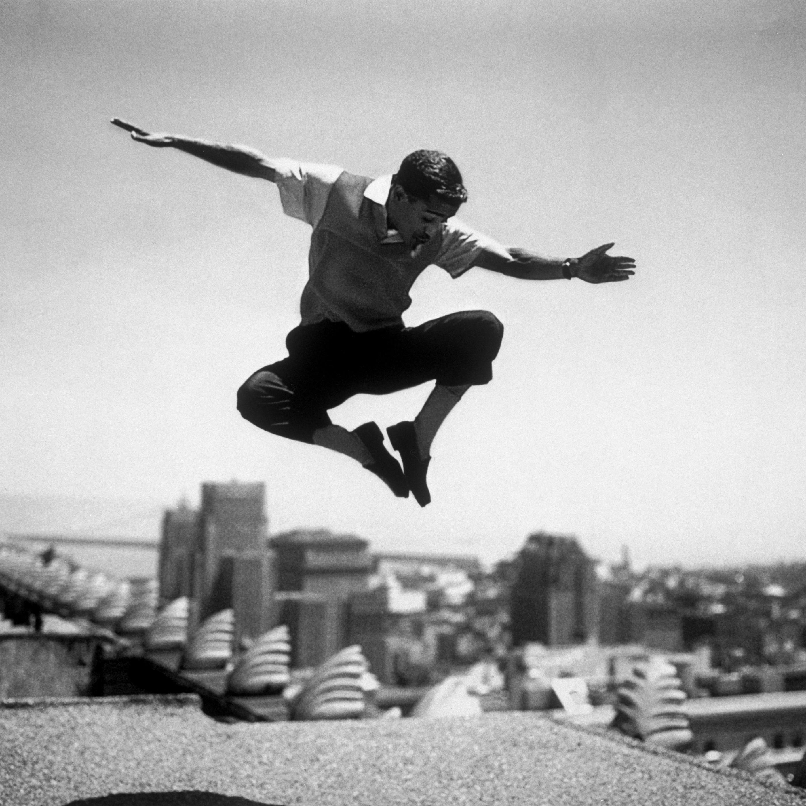 Frank Worth Black and White Photograph – Sammy Davis Jr. Mister Showbusiness