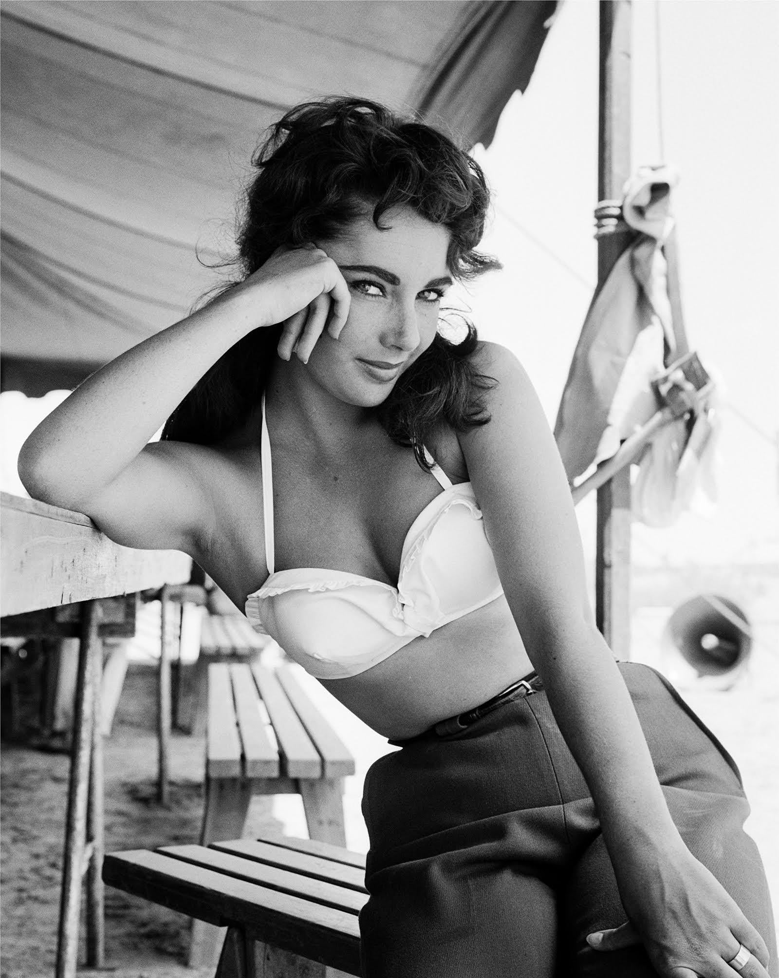 Frank Worth Black and White Photograph - Elizabeth Taylor on set of Giant