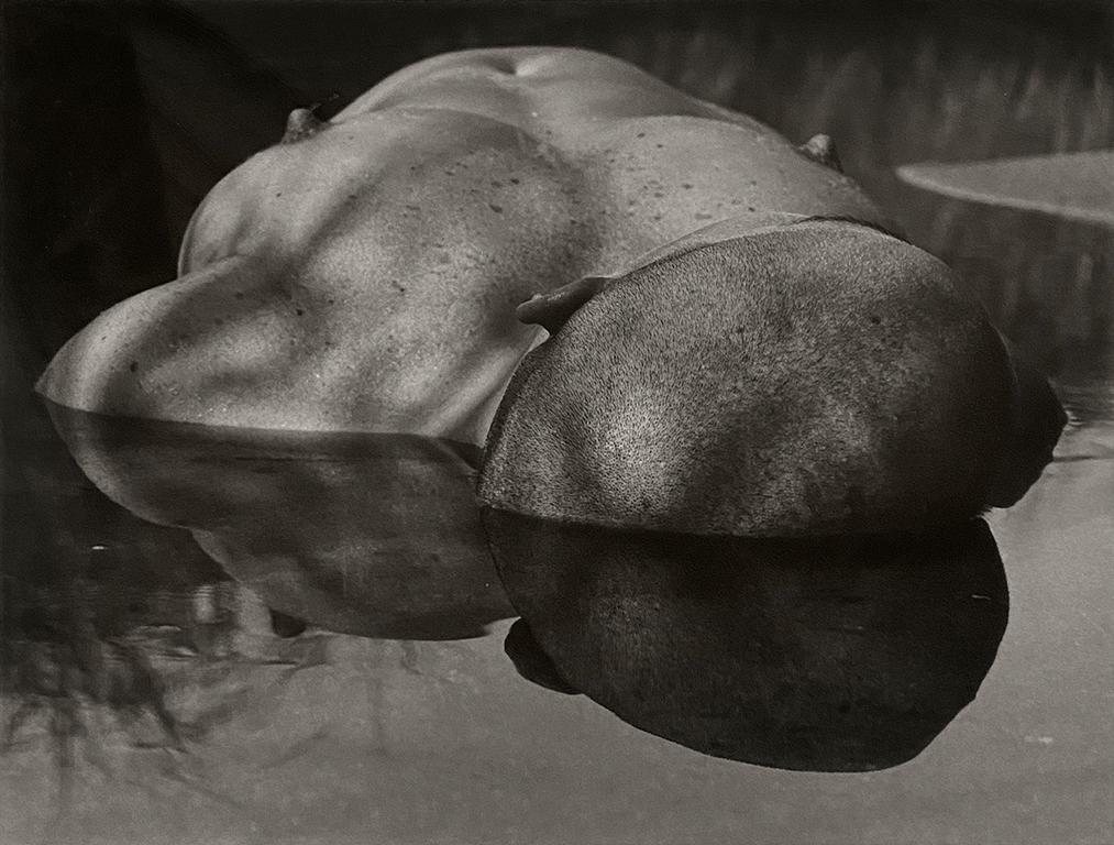 Frank Yamrus Figurative Photograph – Tracy-Spitze