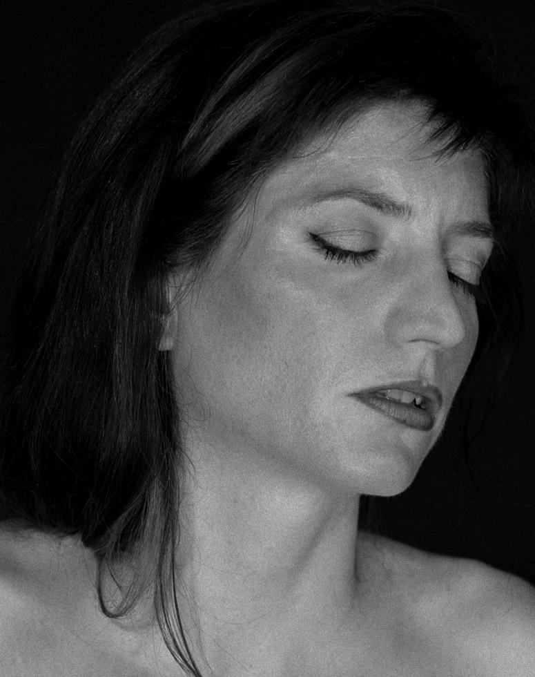 Black and White Photograph de Frank Yamrus - sin título (Del)