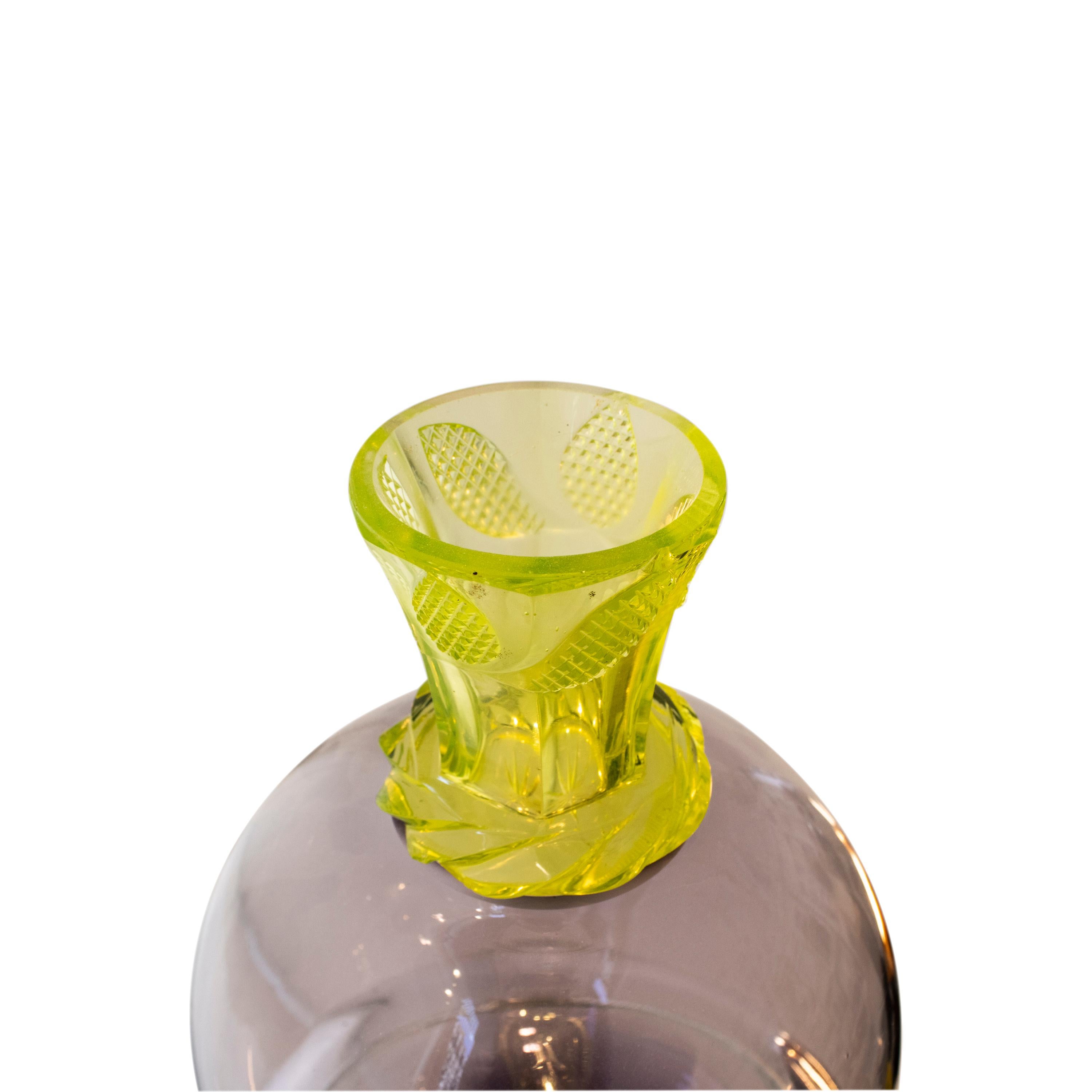 Scultura realizzata dall'artista Gala Fernández, composta da diversi pezzi di vetro di Murano realizzati con la tecnica del vetro soffiato.

BIO:

Gala Fernández è una creatrice multidisciplinare madrilena che vive a Milano, con un lavoro che spazia