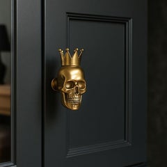 Frankenstein Igor - Messingknopf in Form eines Totenkopfes